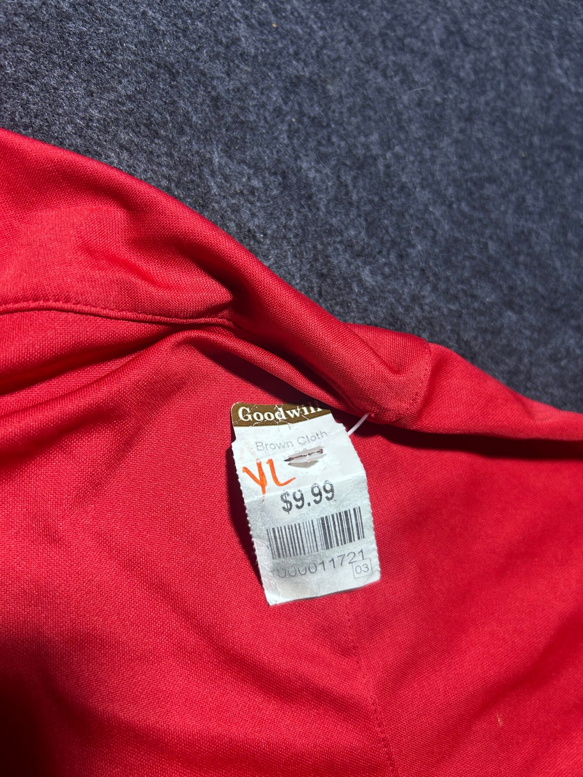 Nike Dri-FIT thrift polo shirt India close-up