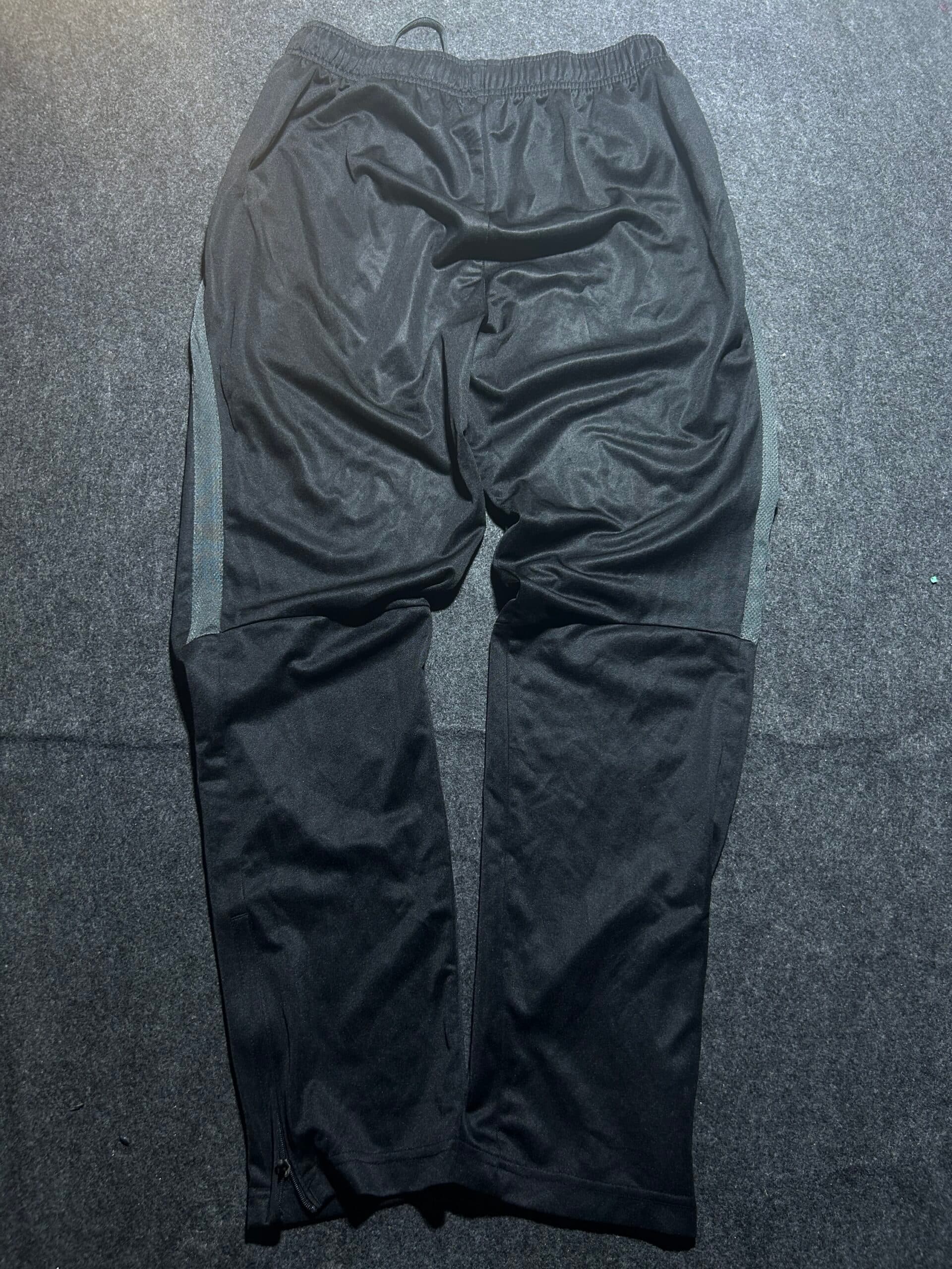 Nike Dri-FIT thrift track pants India detail view