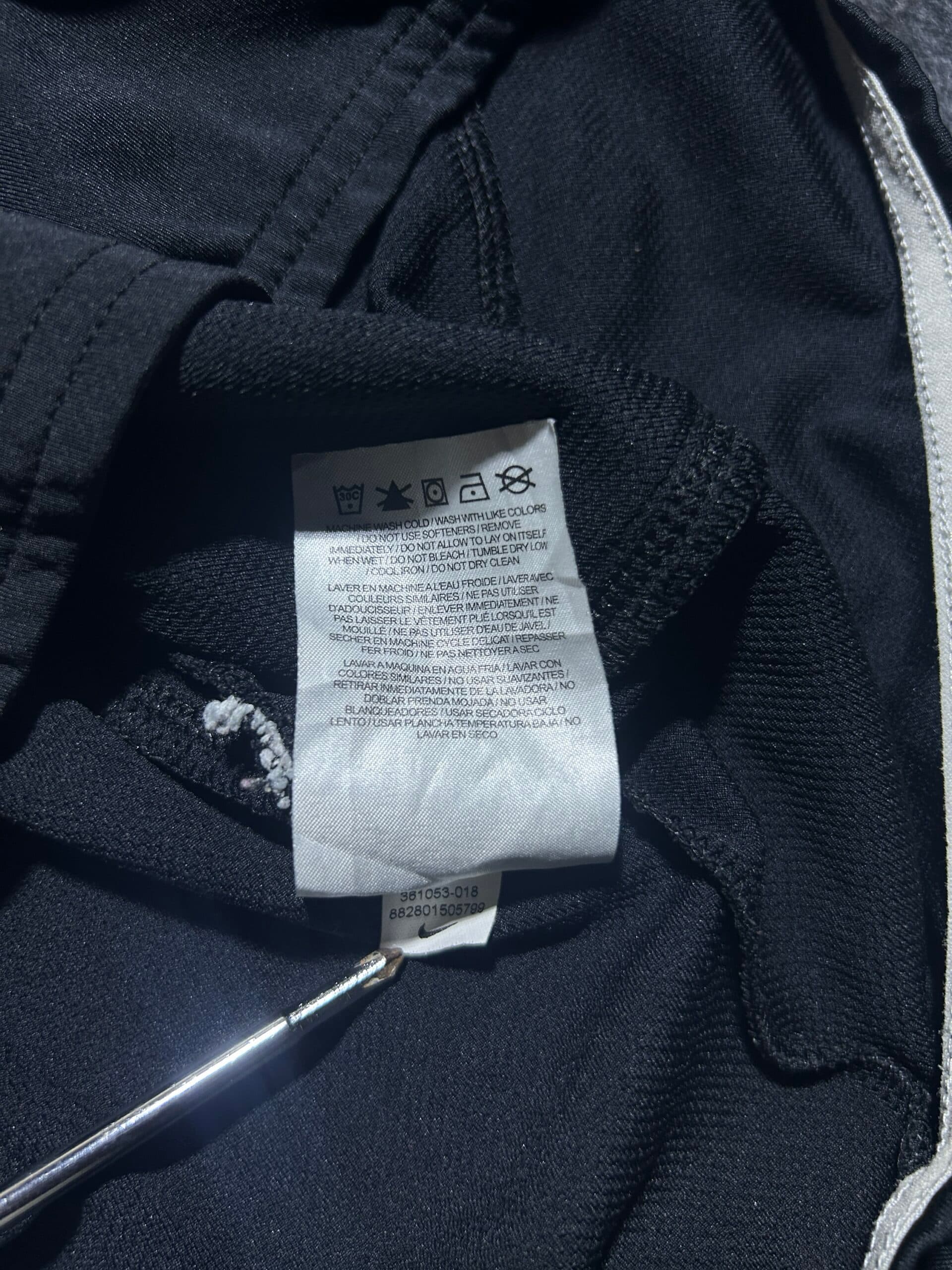 Nike Dri-FIT thrift hoodie India detail view