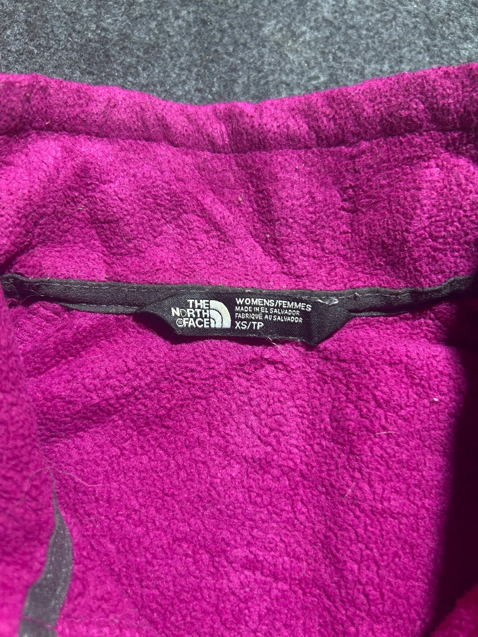 The North Face thrift fleece jacket India detail view
