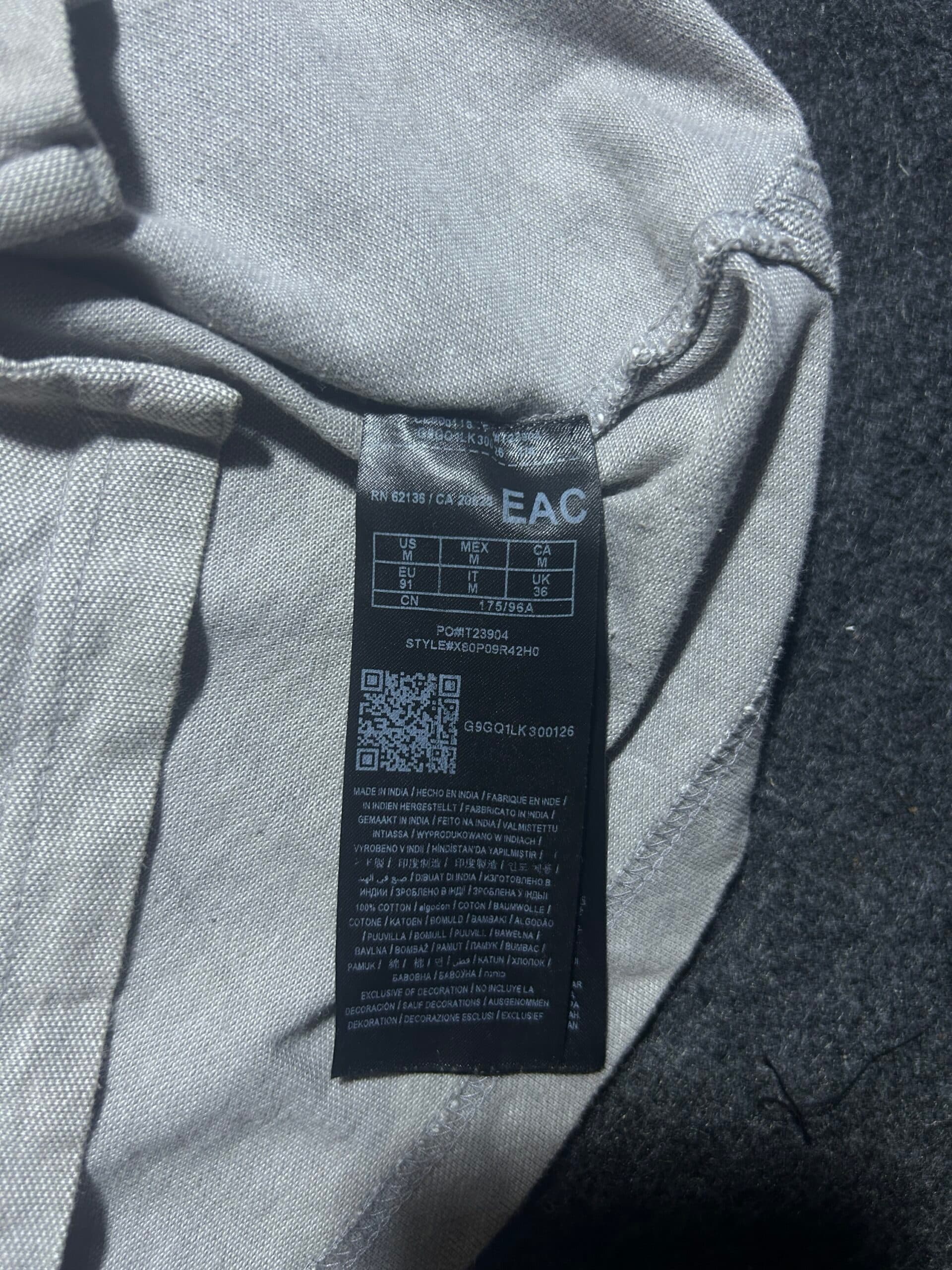 Branded thrift t-shirt India detail view