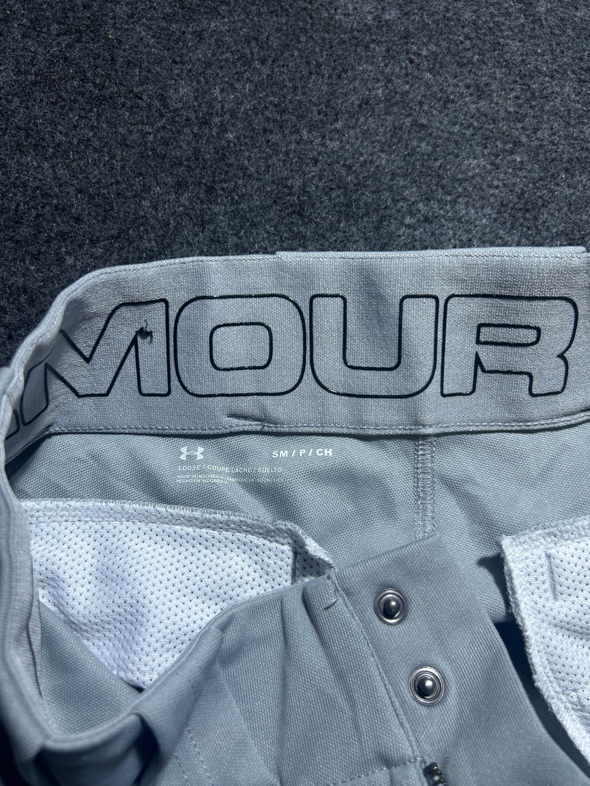 Under Armour thrift pants India detail view