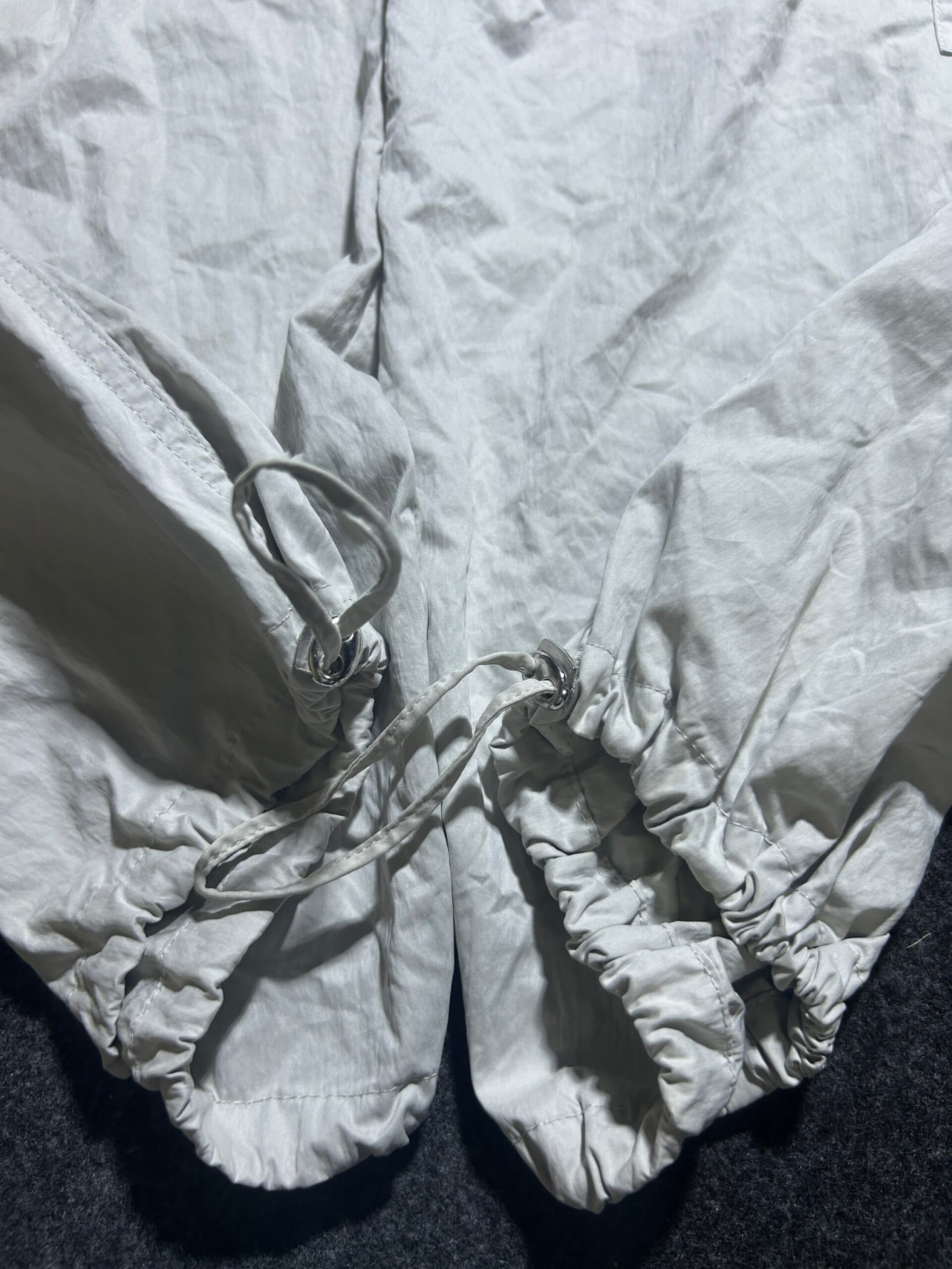 Zara thrift pants India detail view