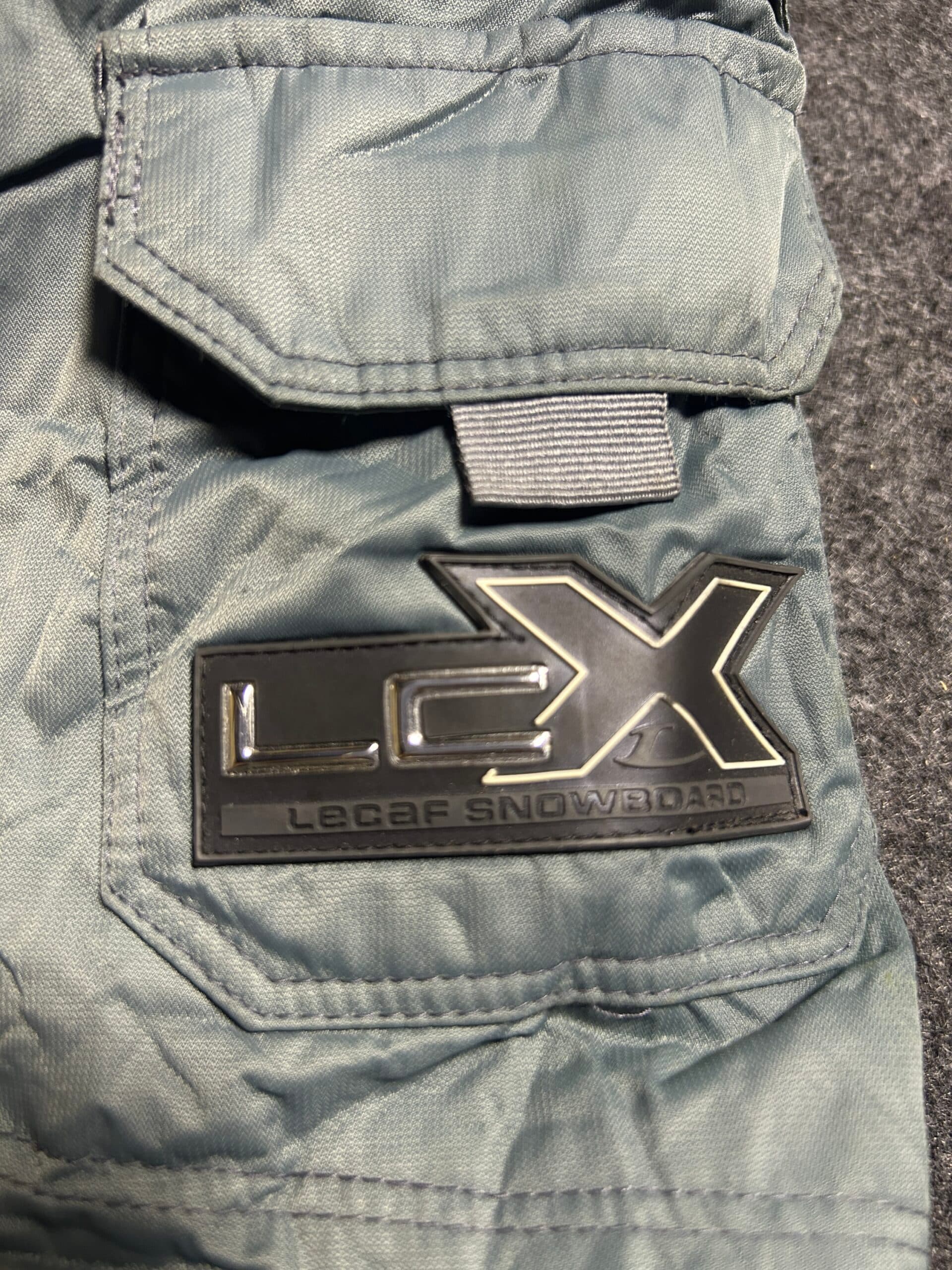 Branded thrift cargo pants India close-up