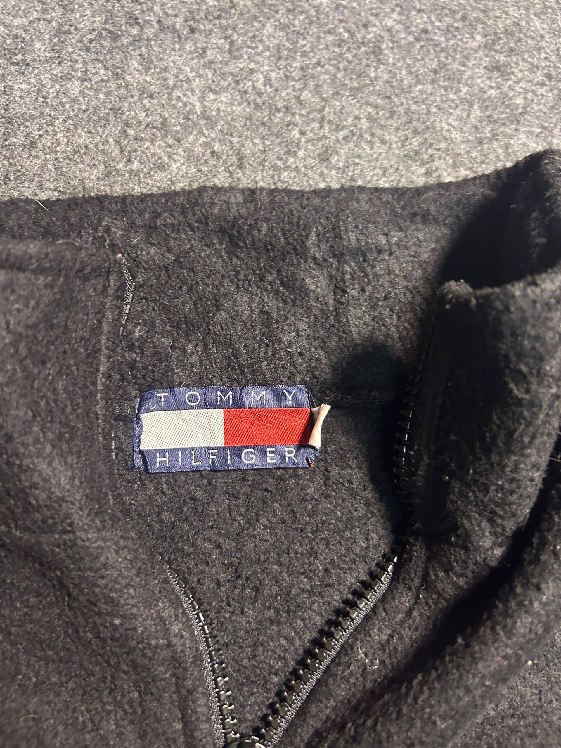 Tommy Hilfiger thrift fleece jacket India detail view