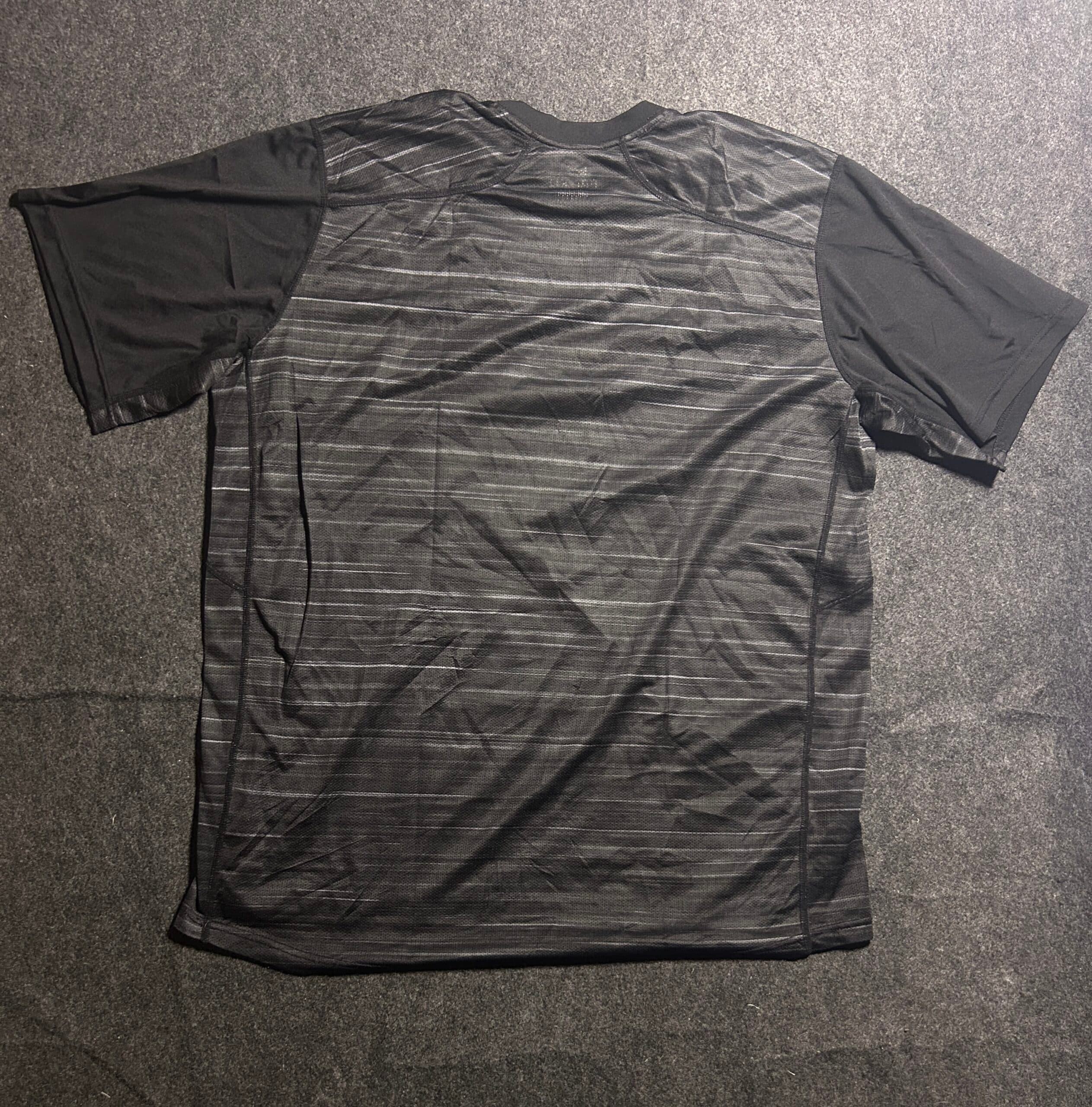 Nike Dri-FIT thrift t-shirt India detail view