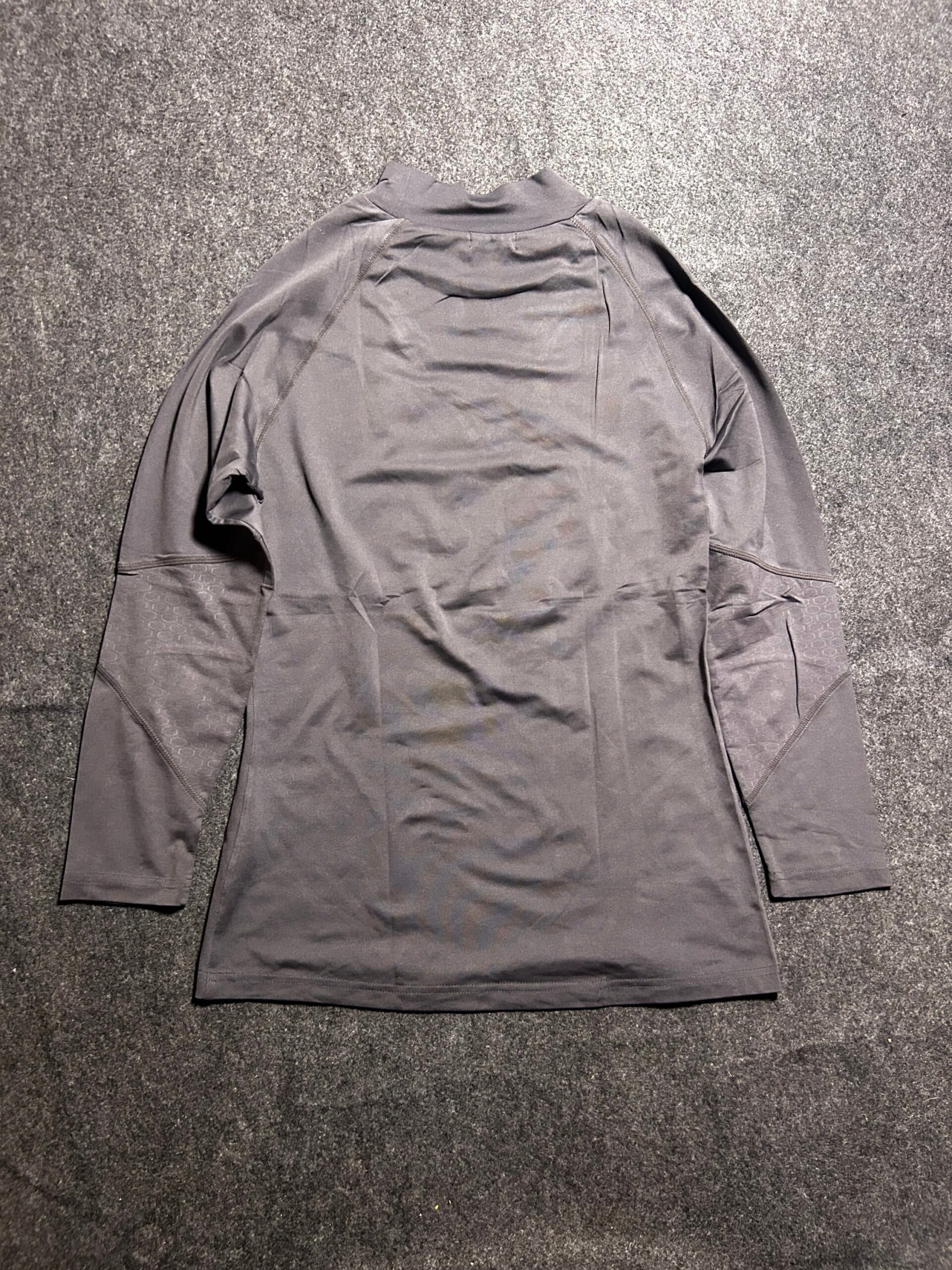 Fila thrift compression wear India detail view