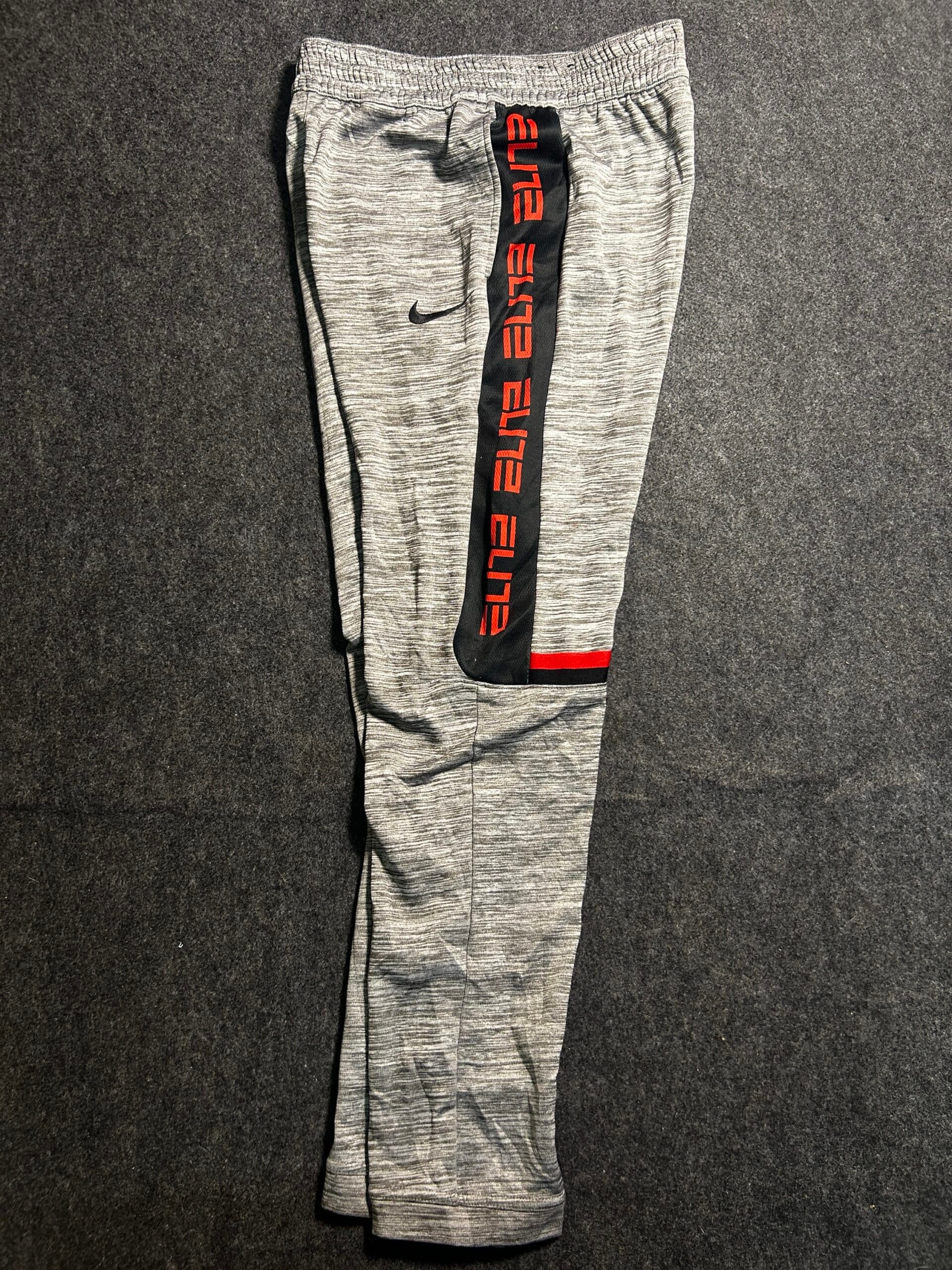 Nike thrift track pants India detail view