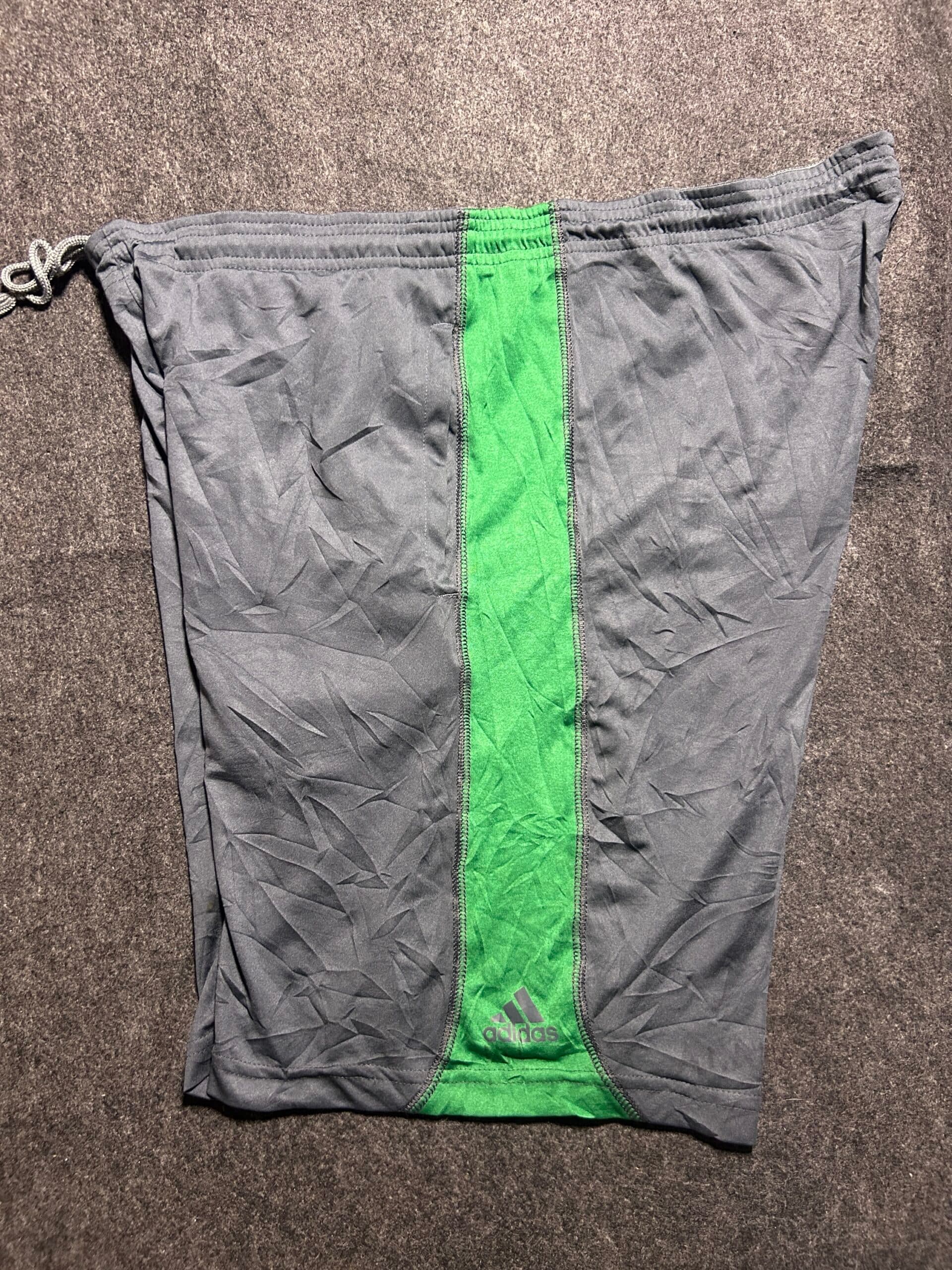 Adidas Climalite thrift shorts India detail view