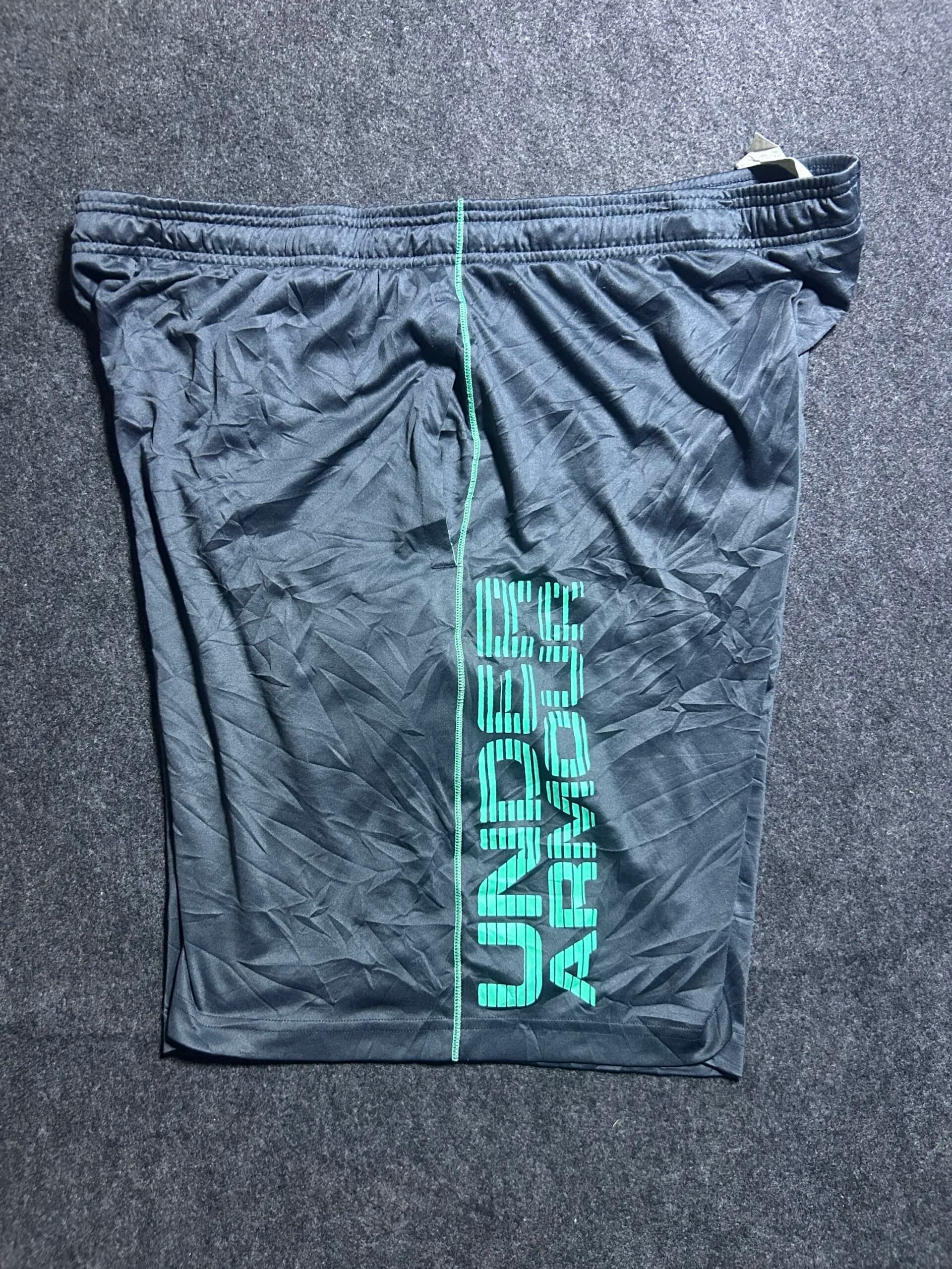Under Armour HeatGear thrift shorts India back view