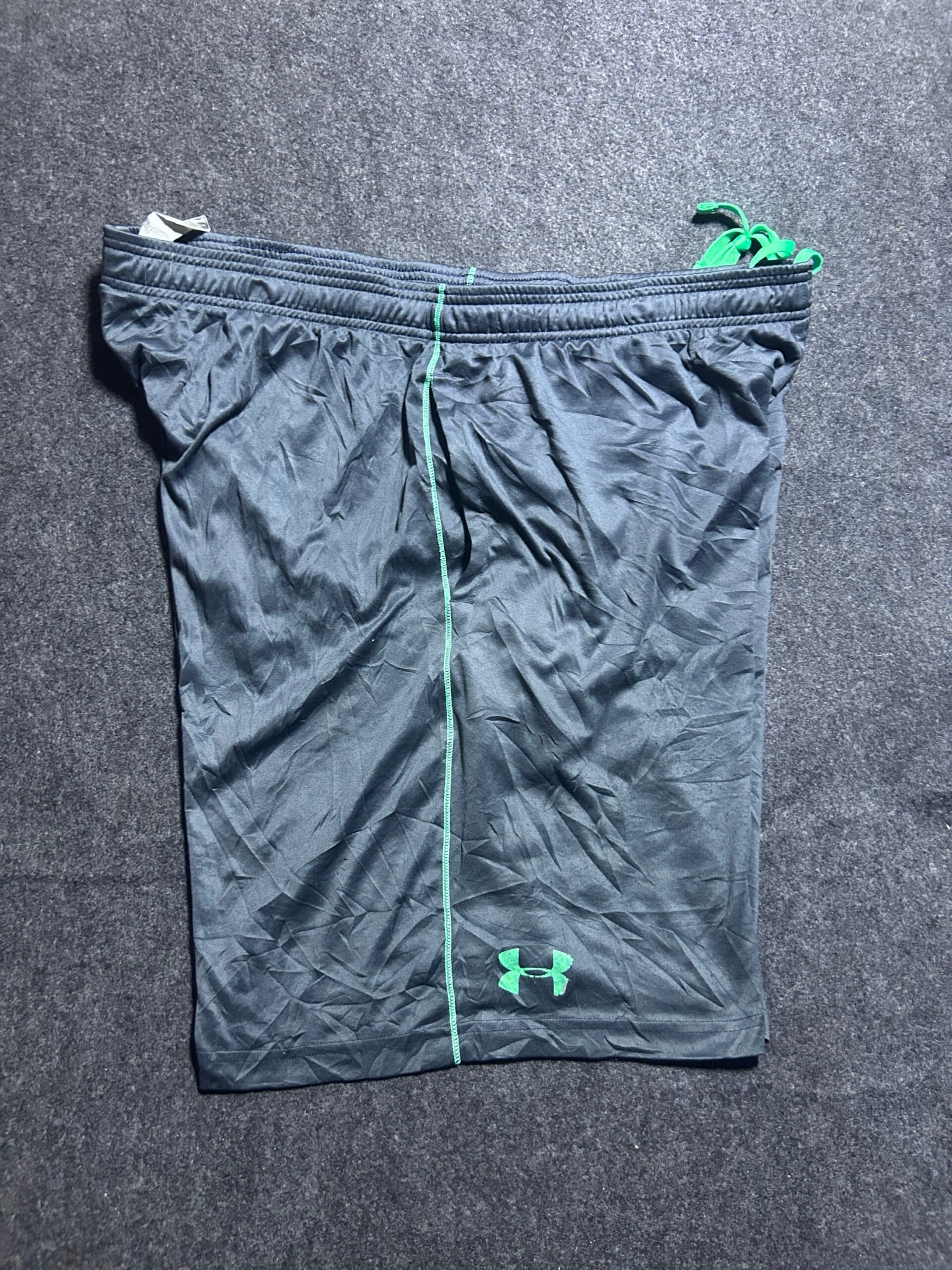 Under Armour HeatGear thrift shorts India close-up