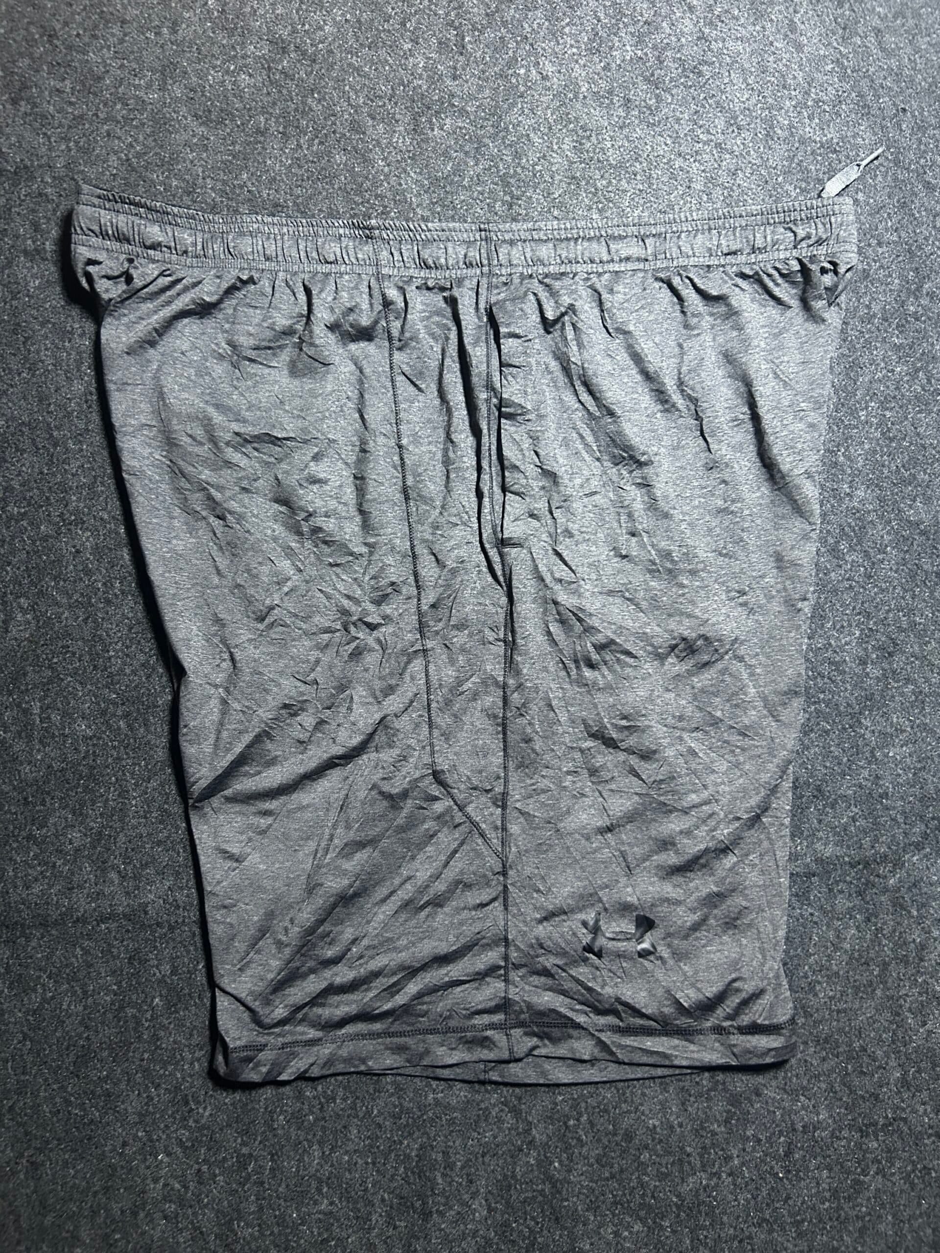 Under Armour HeatGear thrift shorts India detail view
