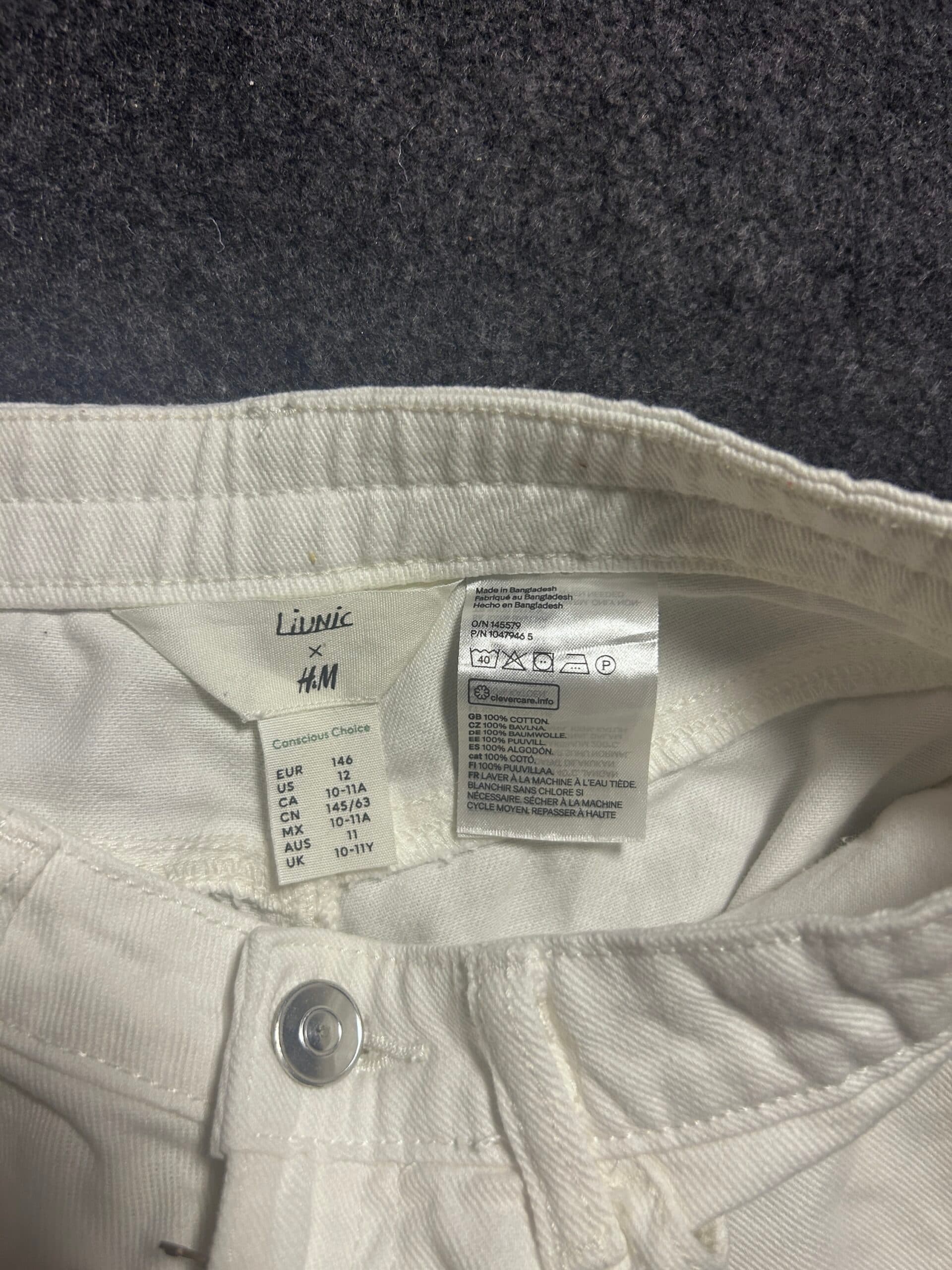 Branded thrift cargo pants India detail view