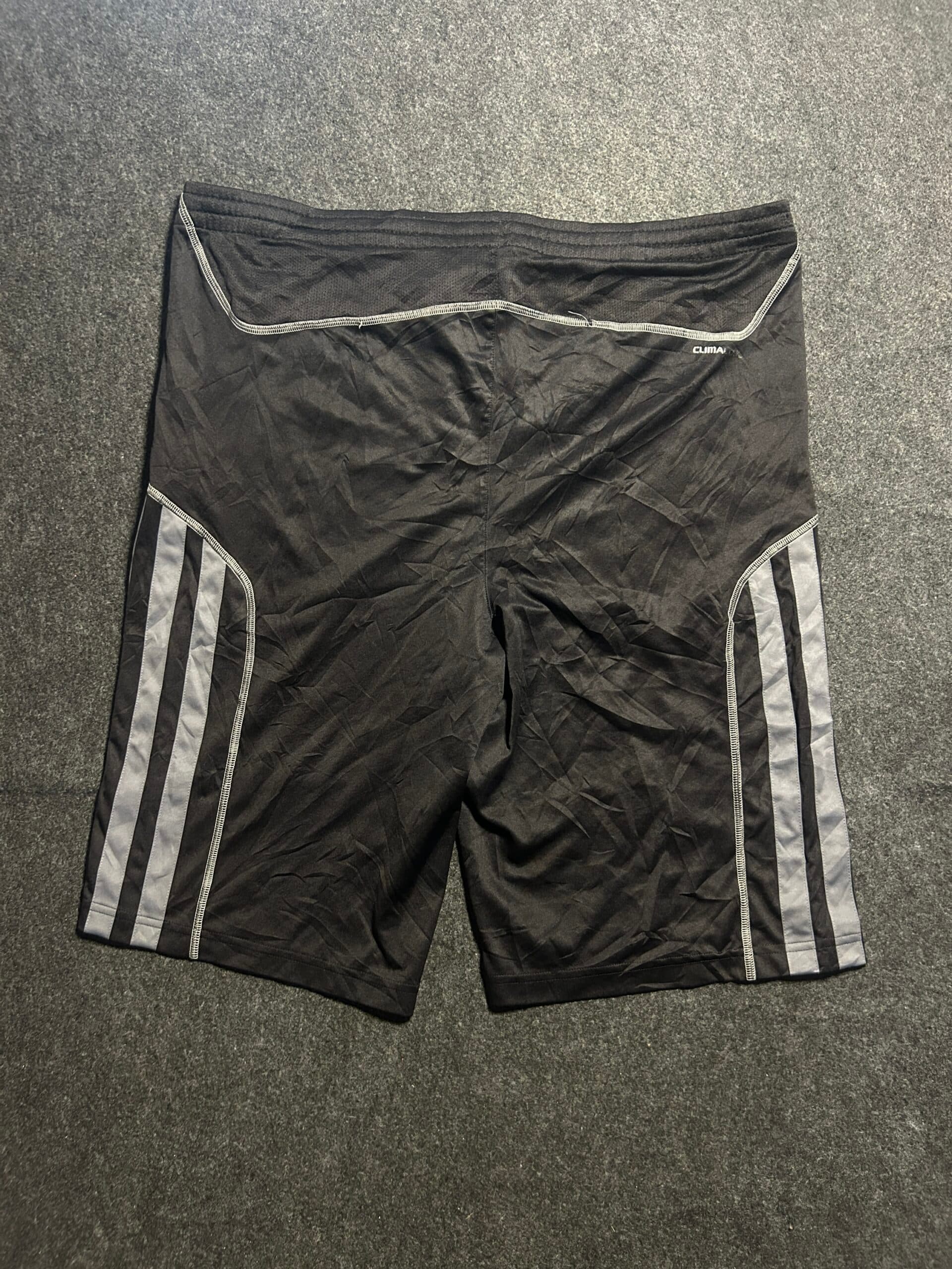 Adidas Climacool thrift shorts India detail view