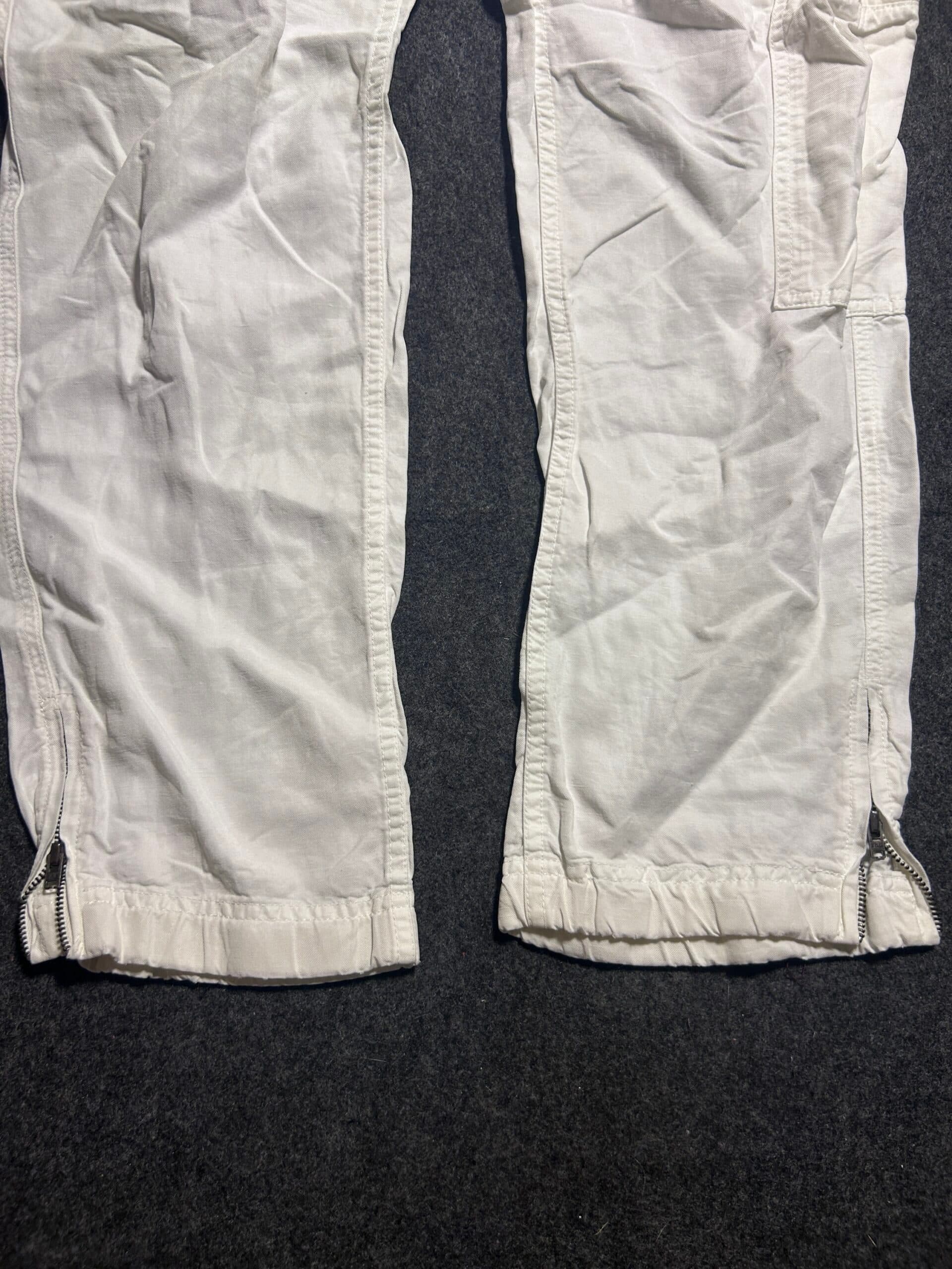 Branded thrift cargo pants India detail view