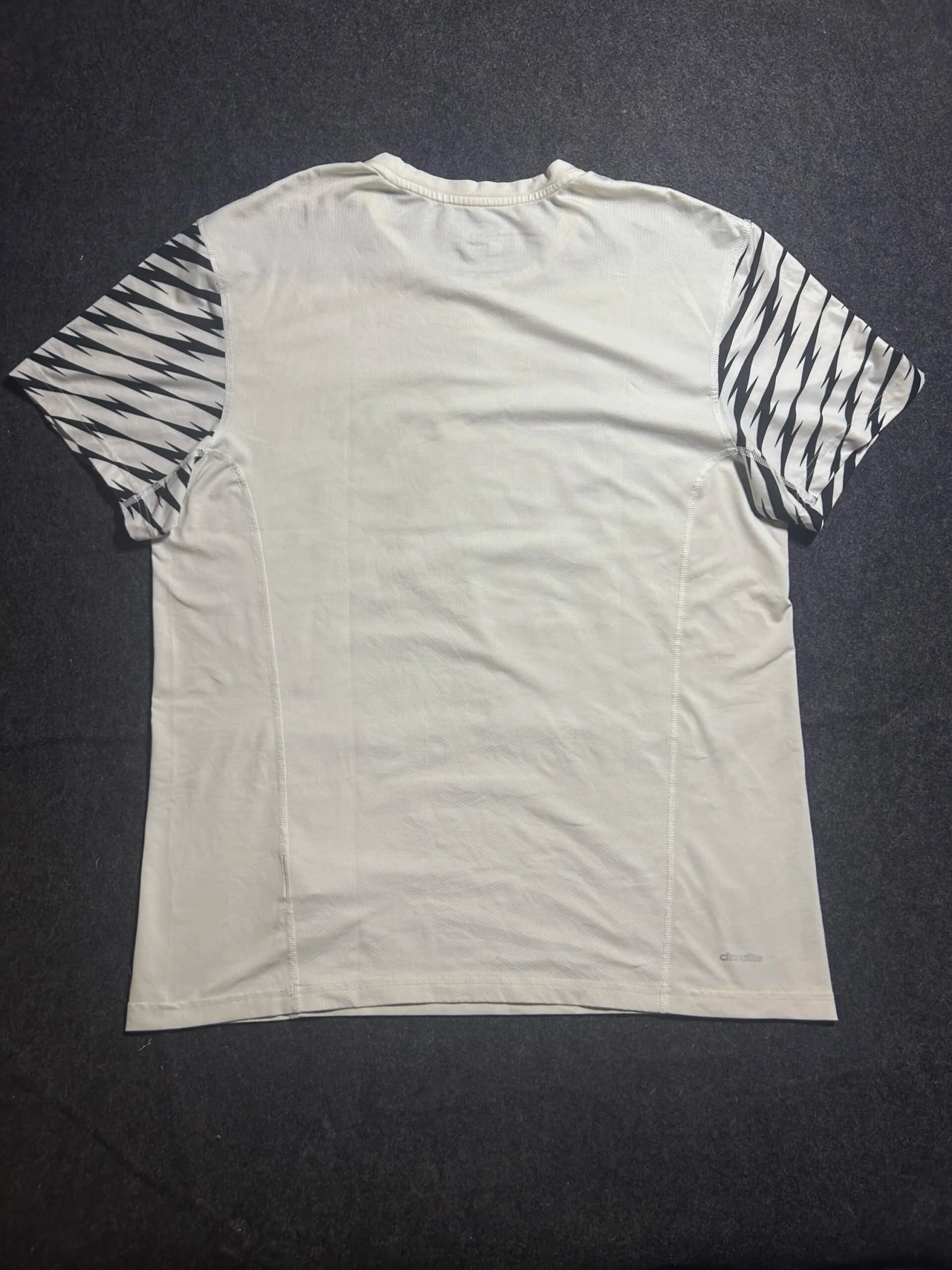 Adidas Climacool thrift t-shirt India back view