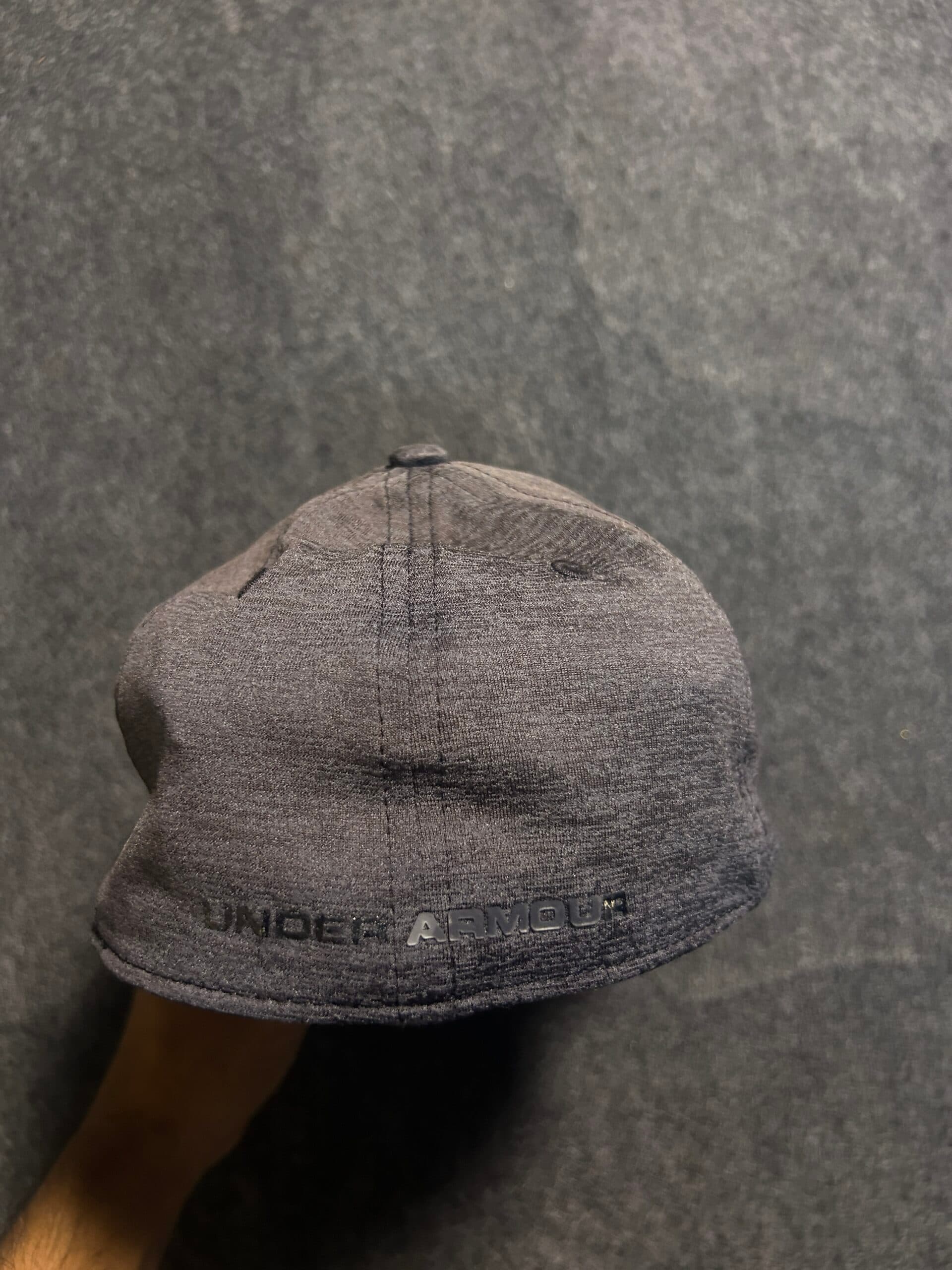 Under Armour thrift clothing India detail view