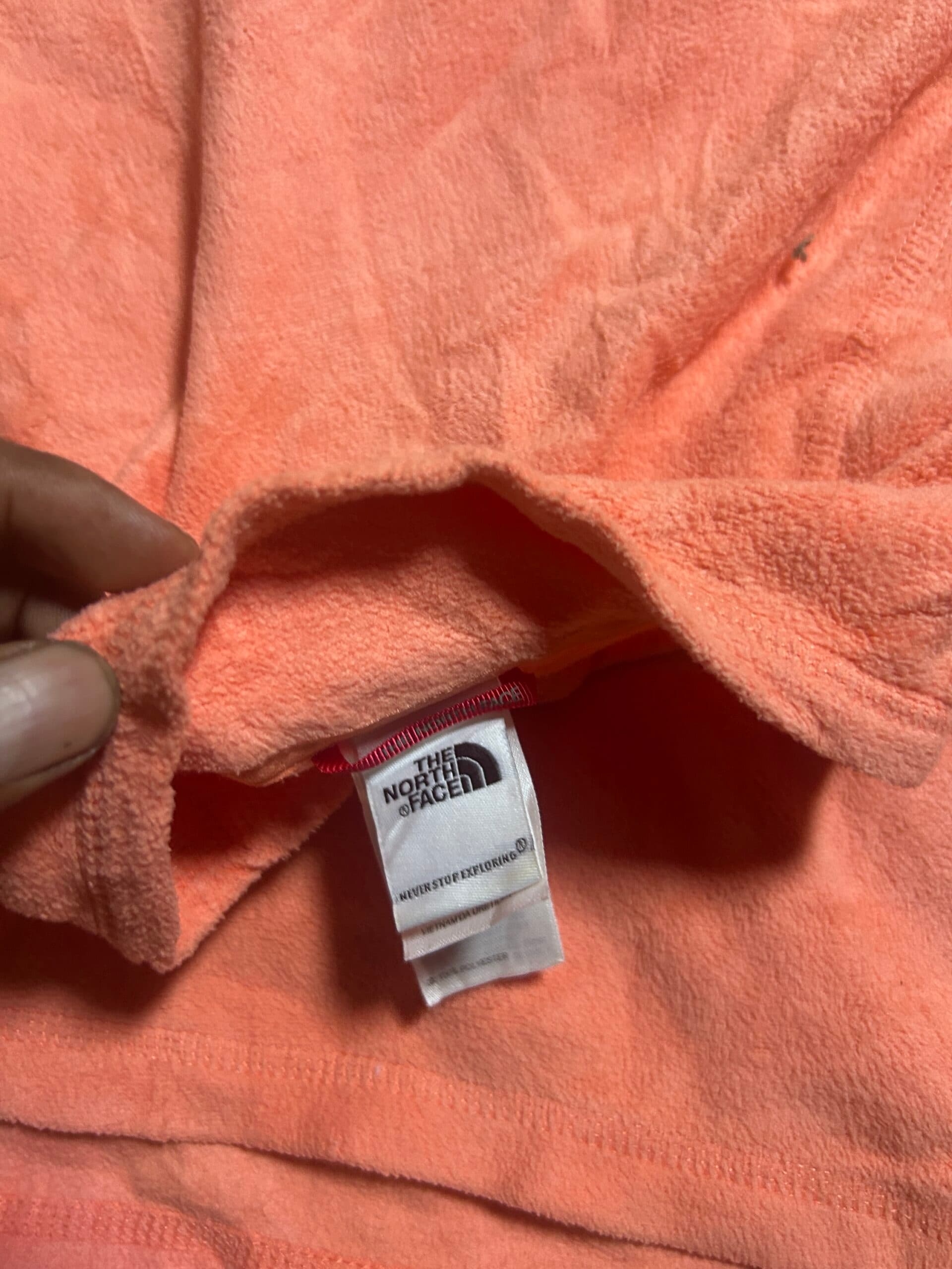 The North Face thrift fleece jacket India close-up