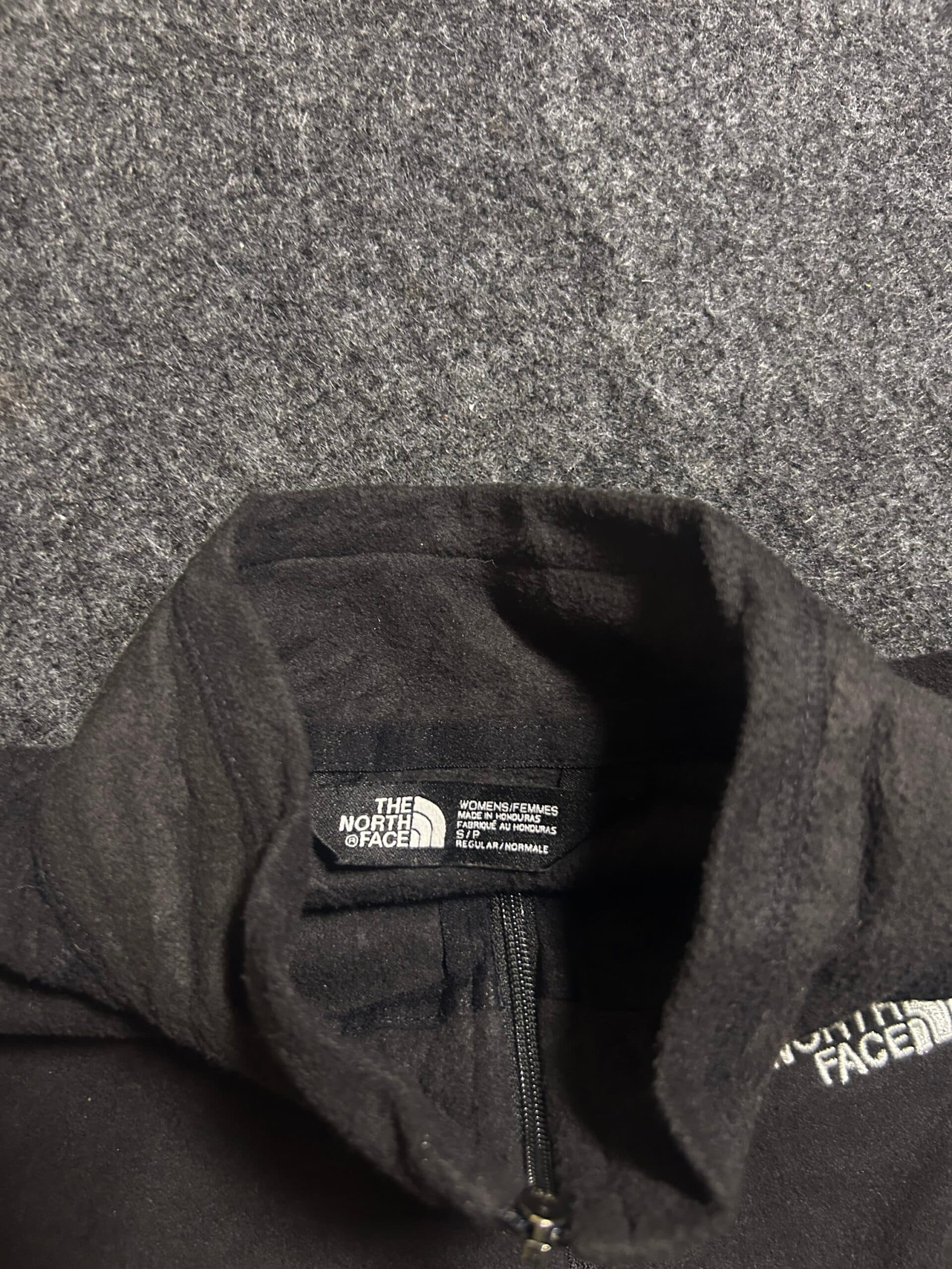 The North Face thrift fleece jacket India close-up