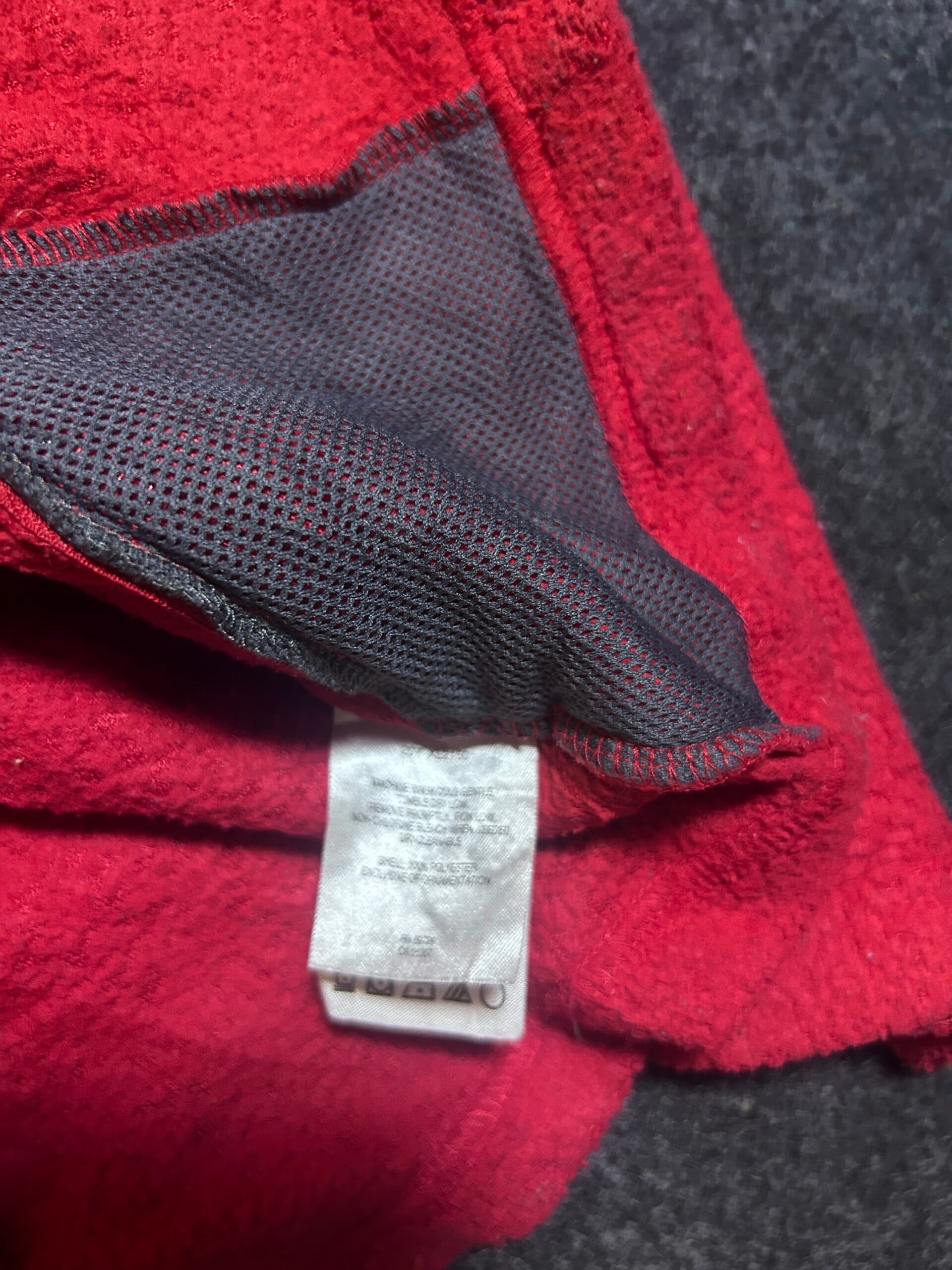 Columbia thrift fleece jacket India close-up