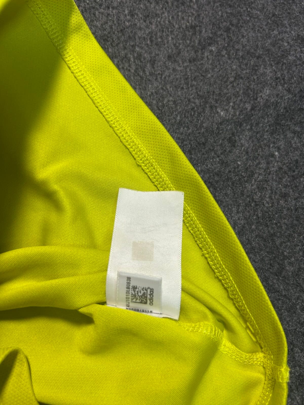 Adidas thrift clothing India detail view
