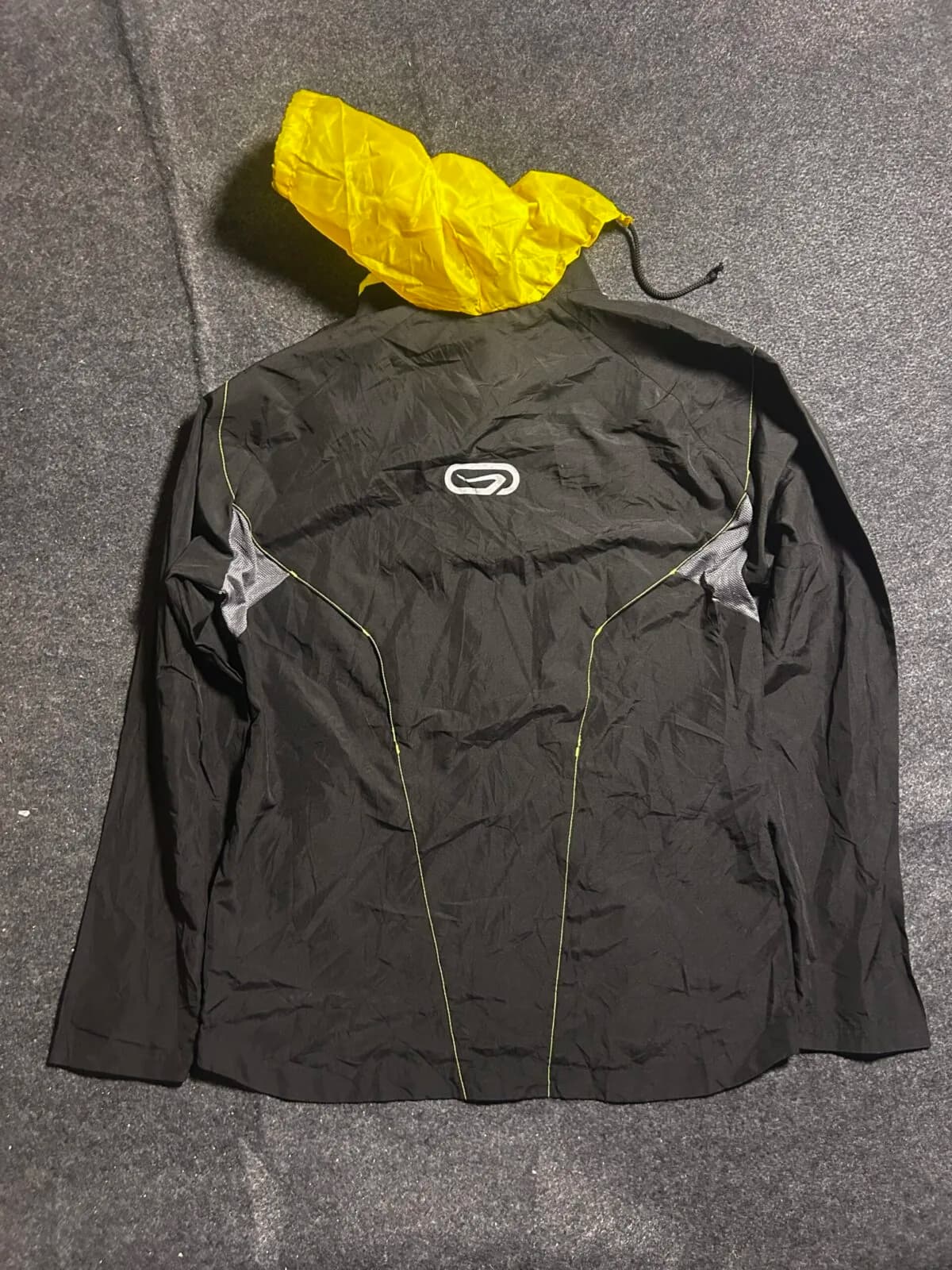 Branded thrift windbreaker jacket India back view