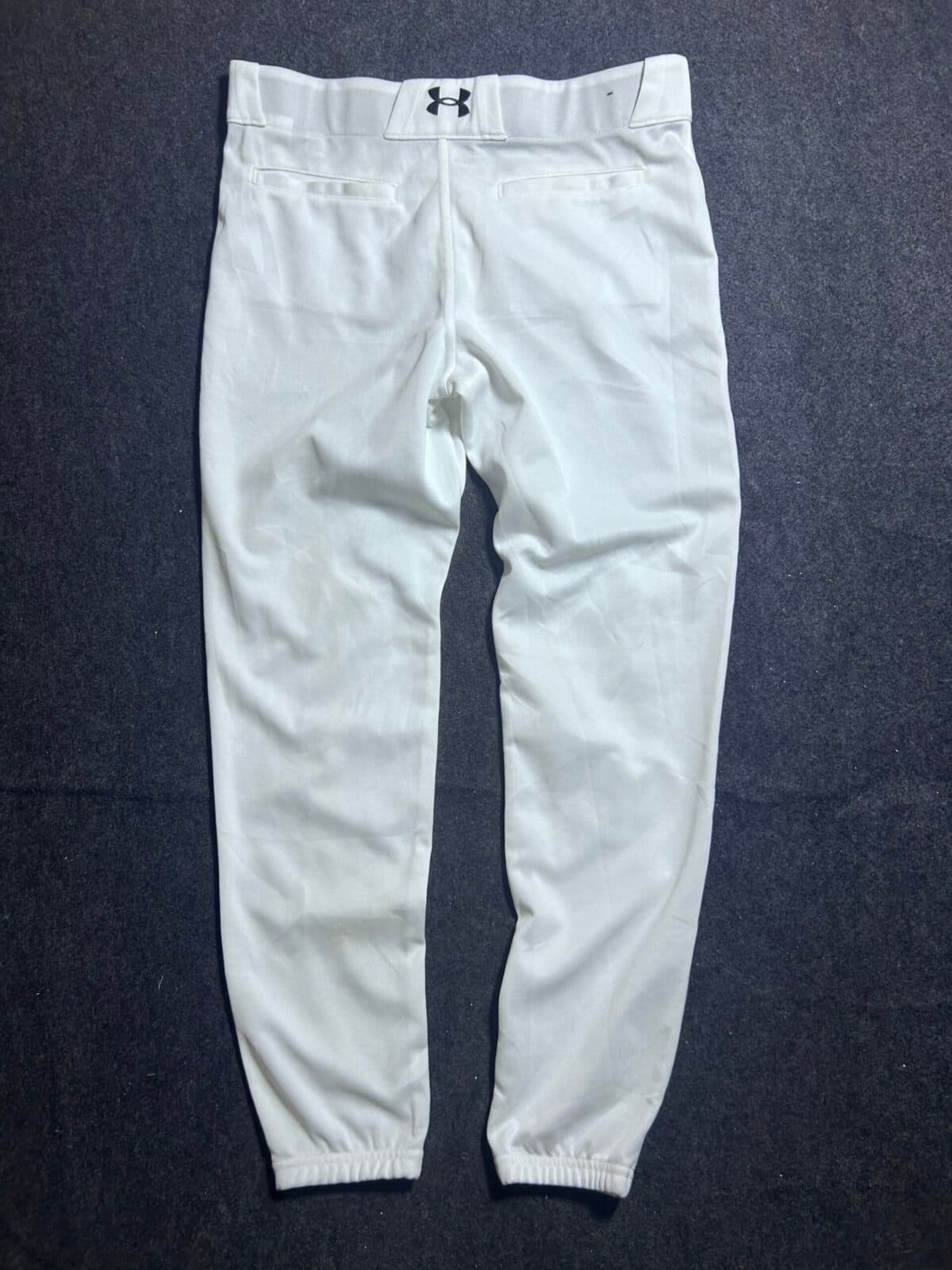 Under Armour thrift pants India detail view