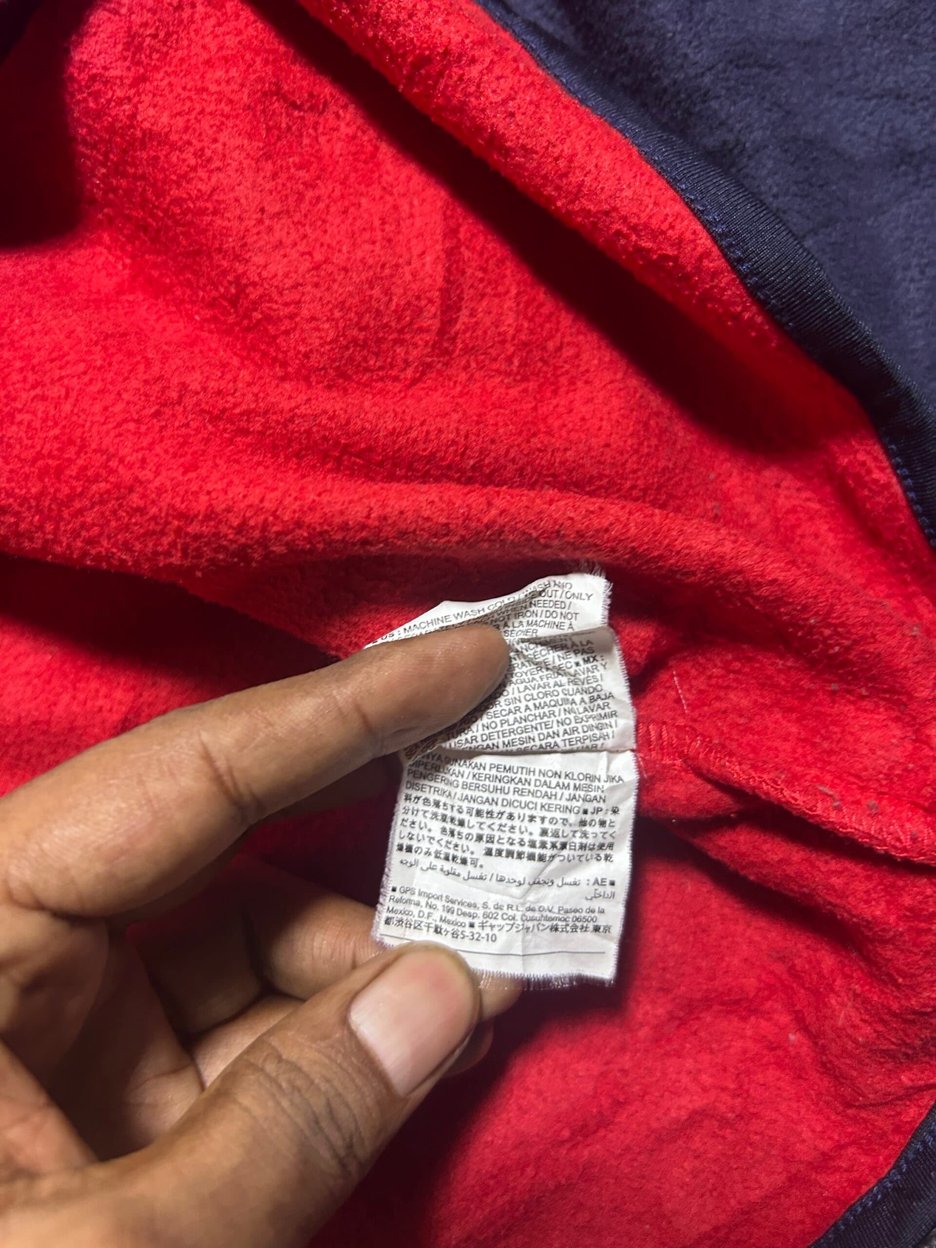 Branded thrift fleece jacket India close-up