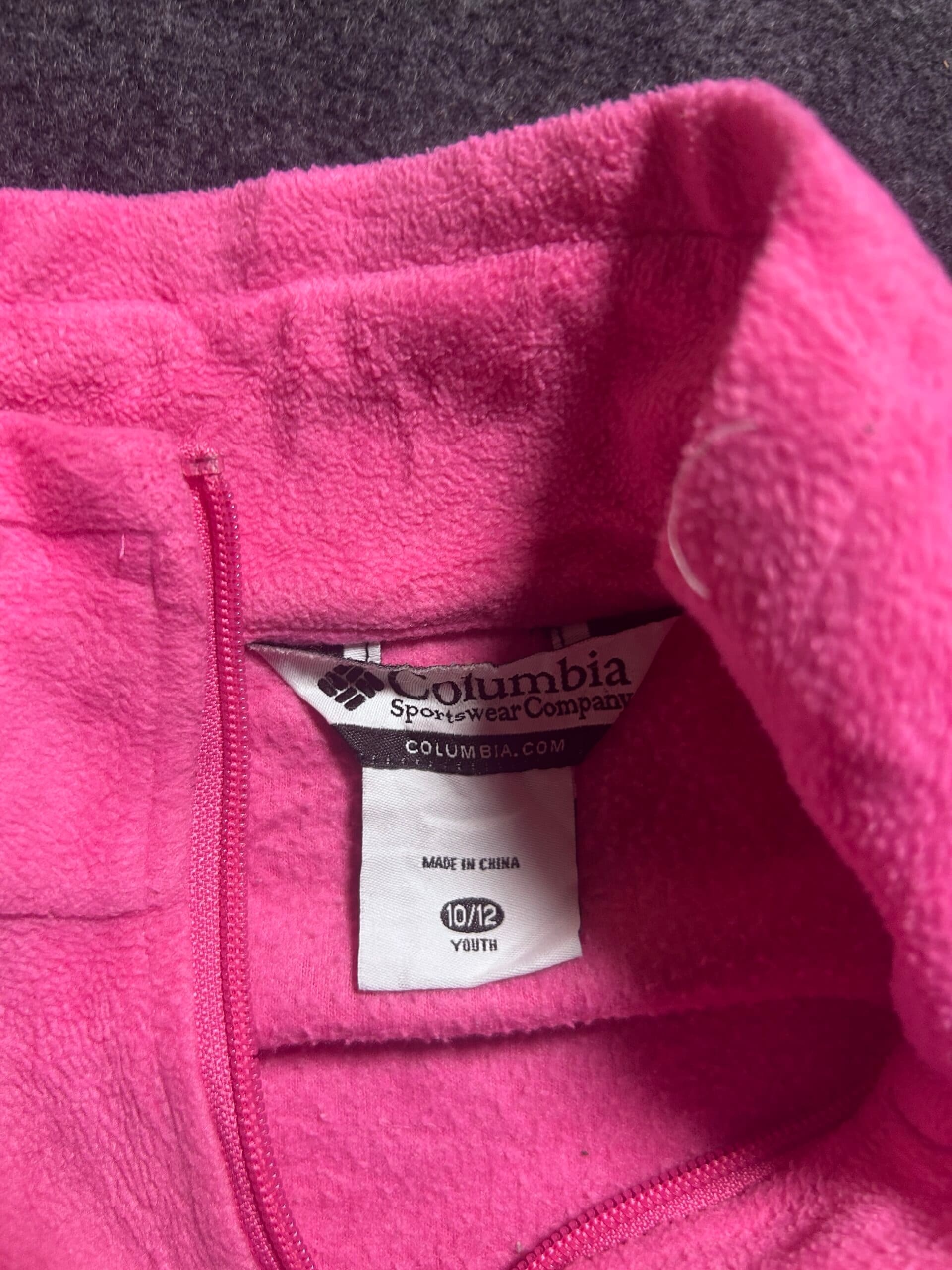 Columbia thrift fleece jacket India detail view
