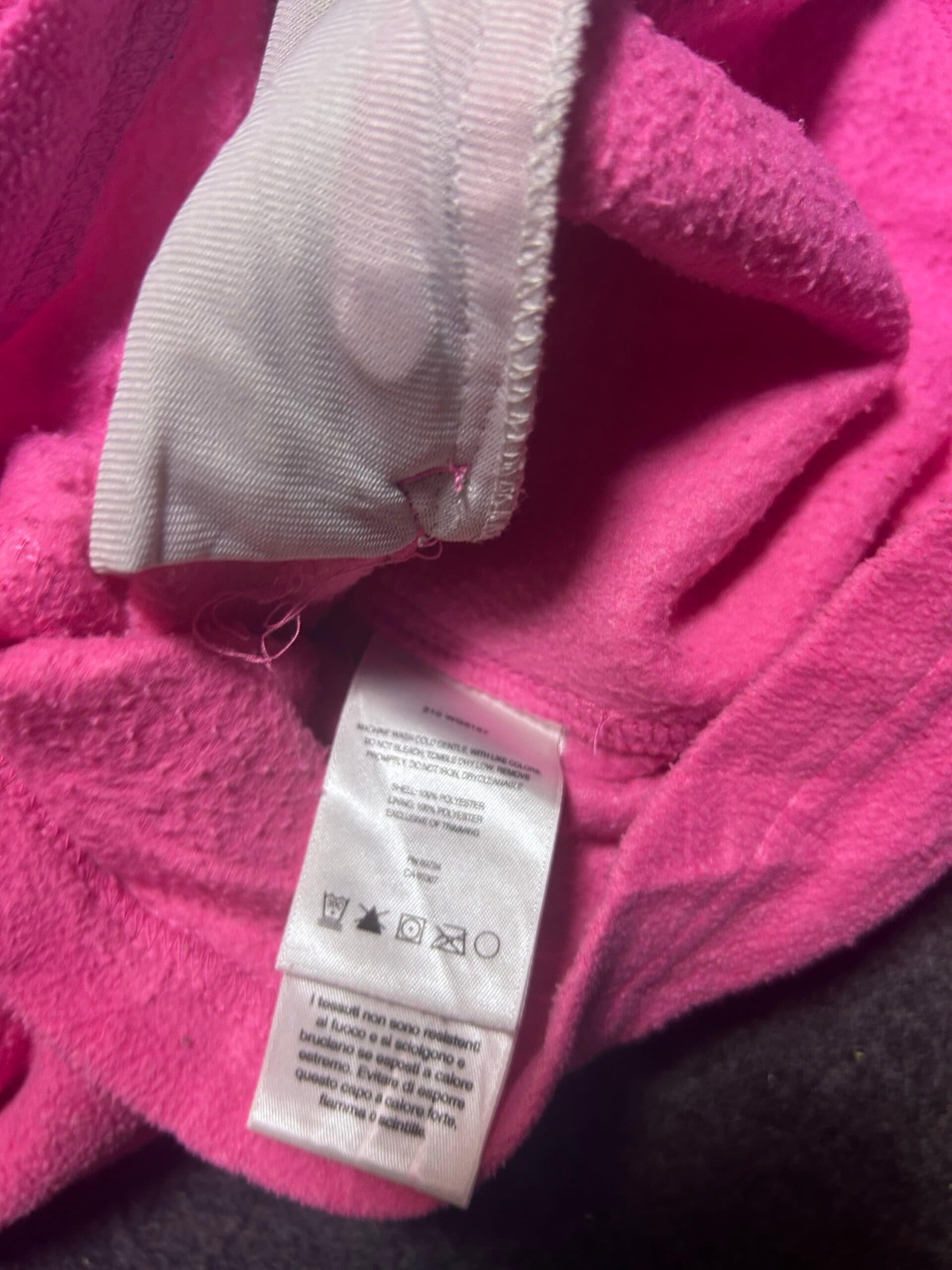 Columbia thrift fleece jacket India close-up