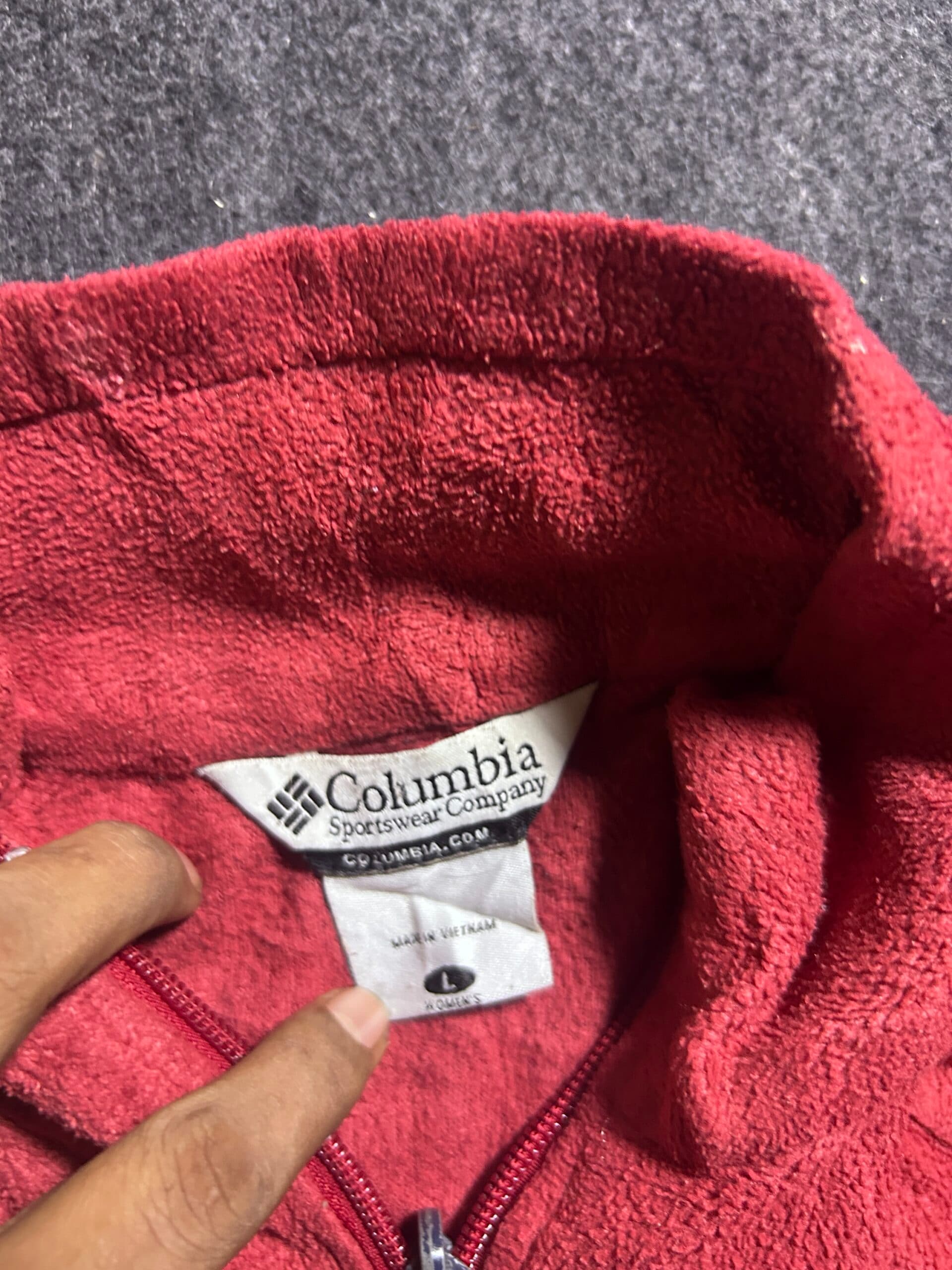 Columbia thrift fleece jacket India close-up