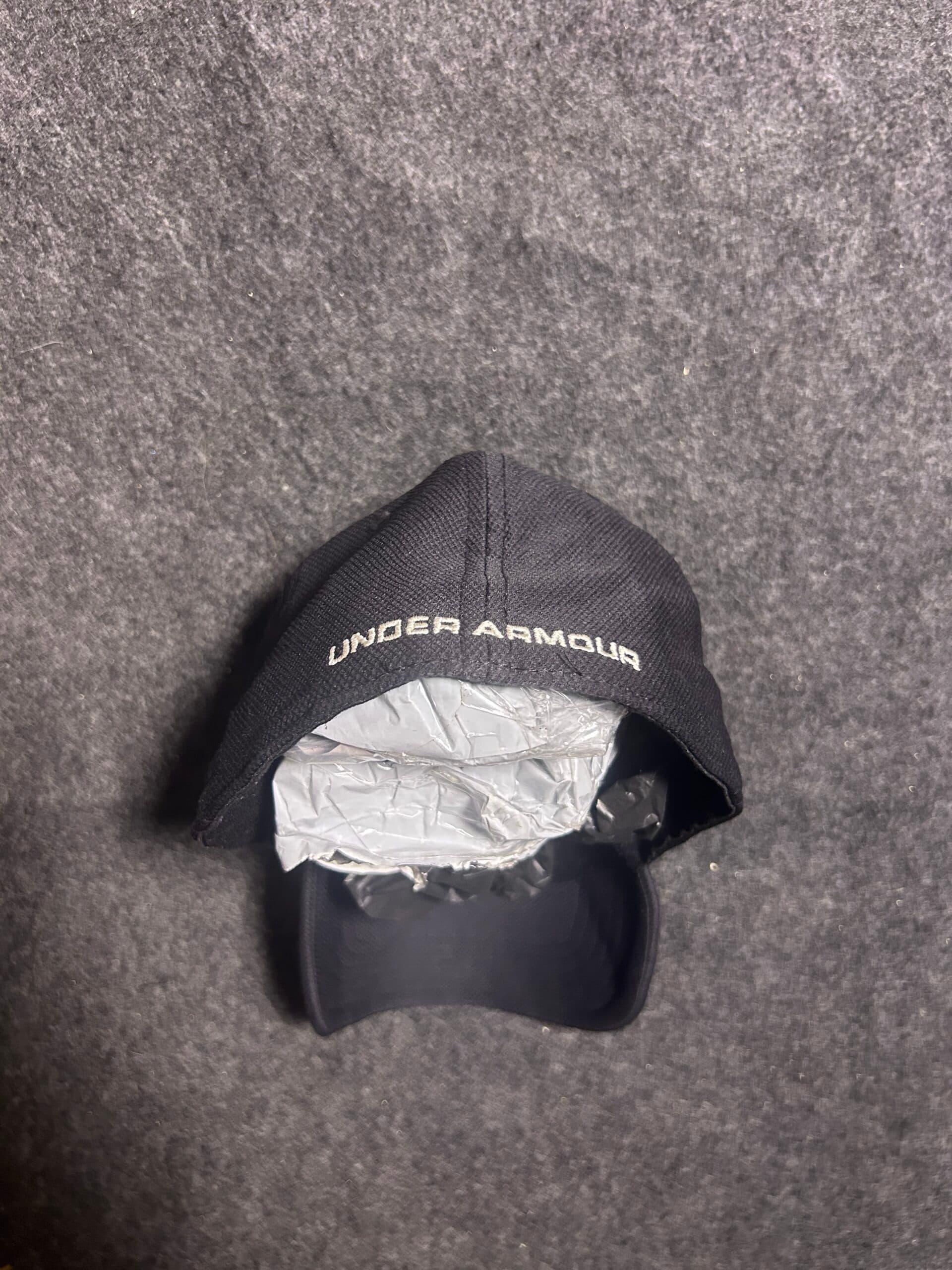 Under Armour thrift clothing India detail view