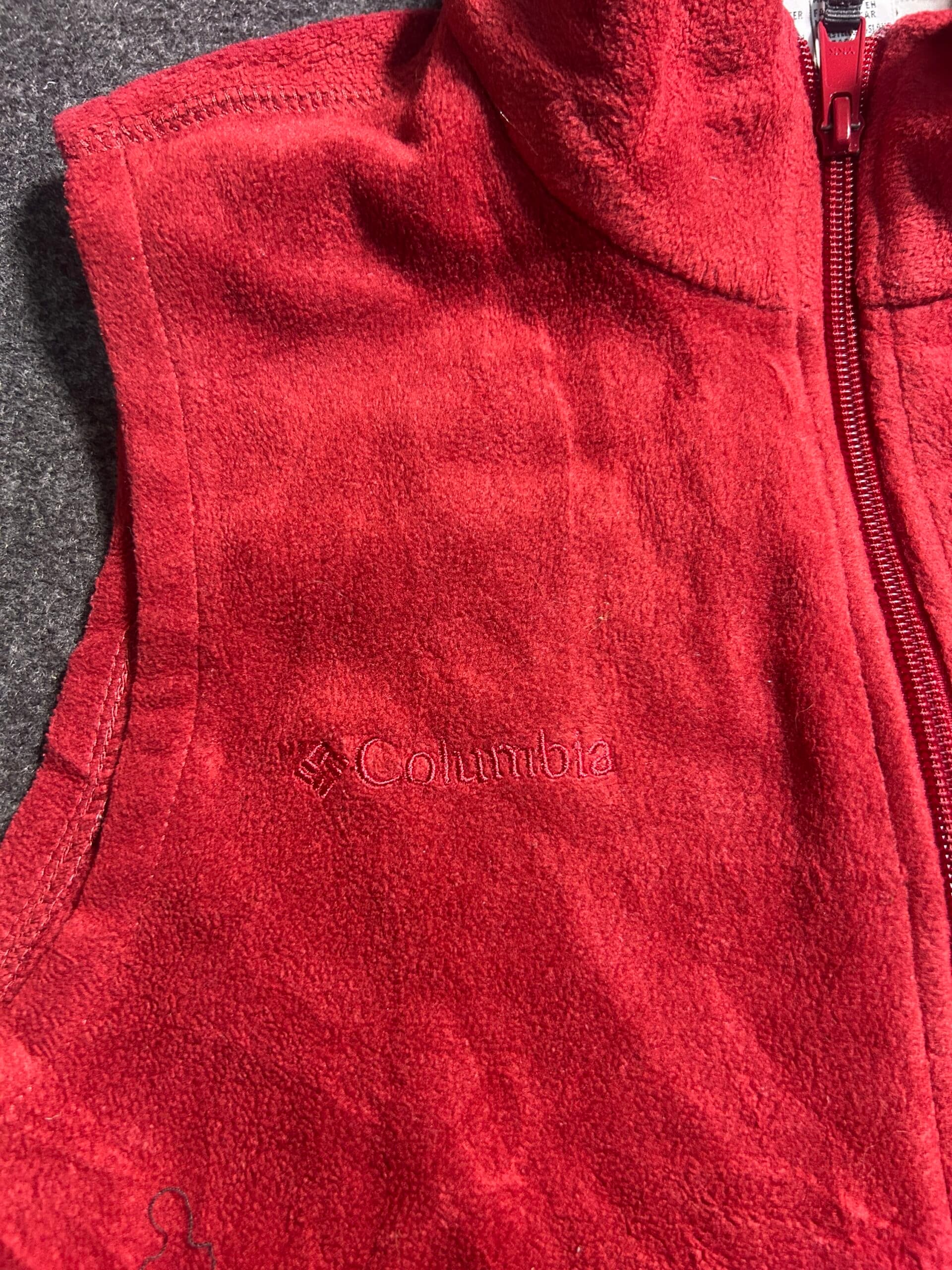 Columbia thrift fleece jacket India close-up