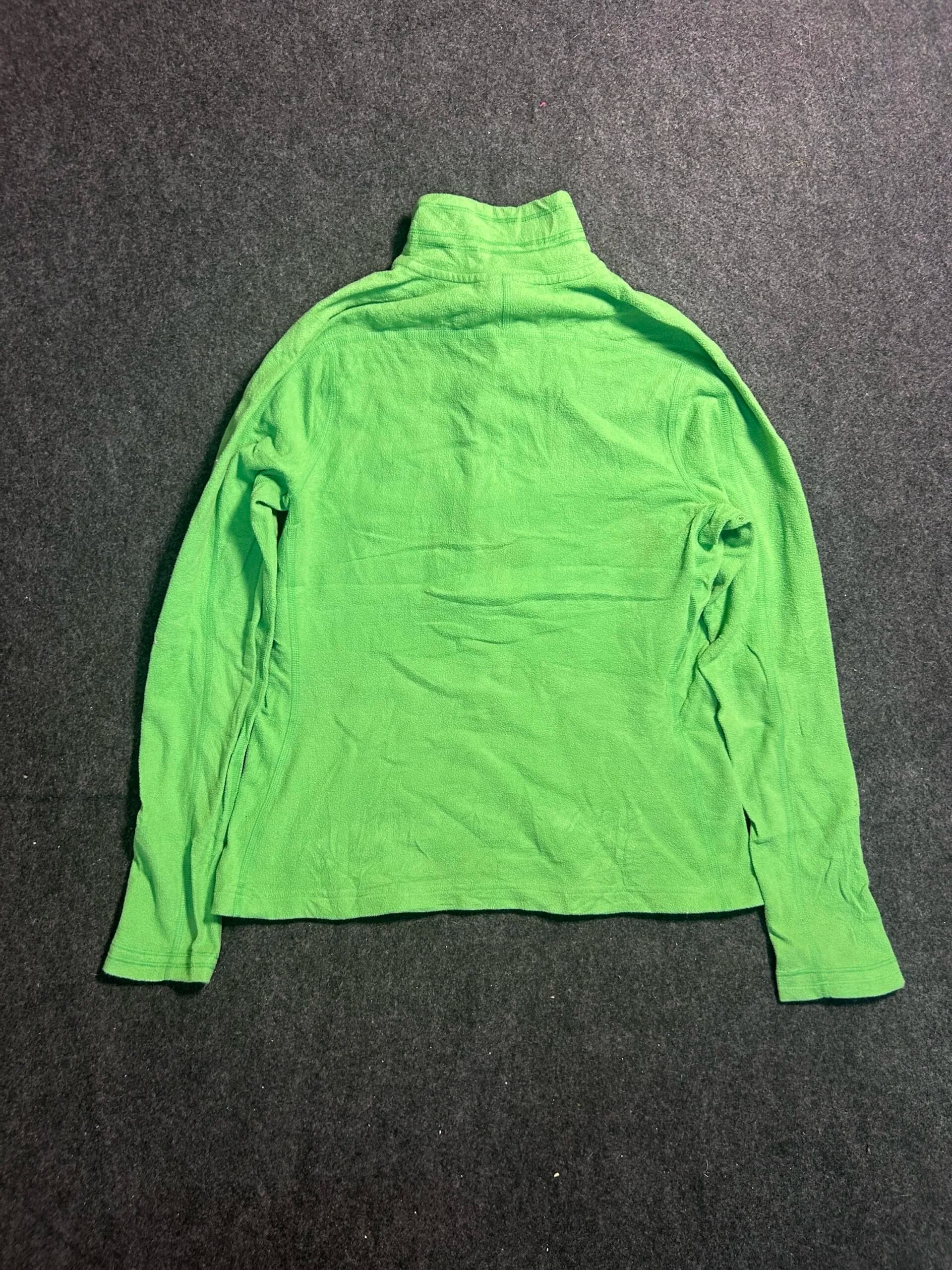 The North Face thrift fleece jacket India back view