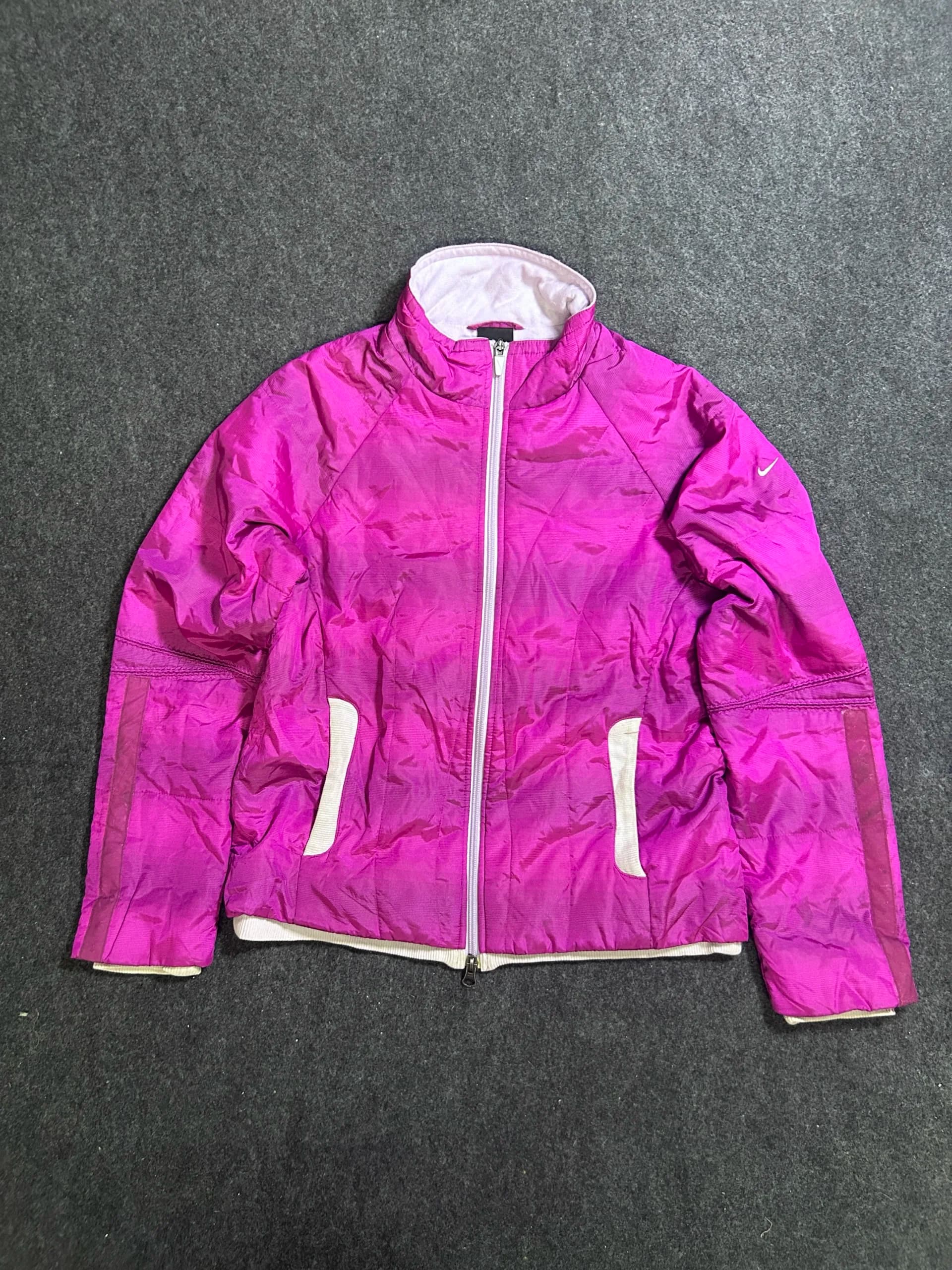 Nike thrift puffer jacket India back view