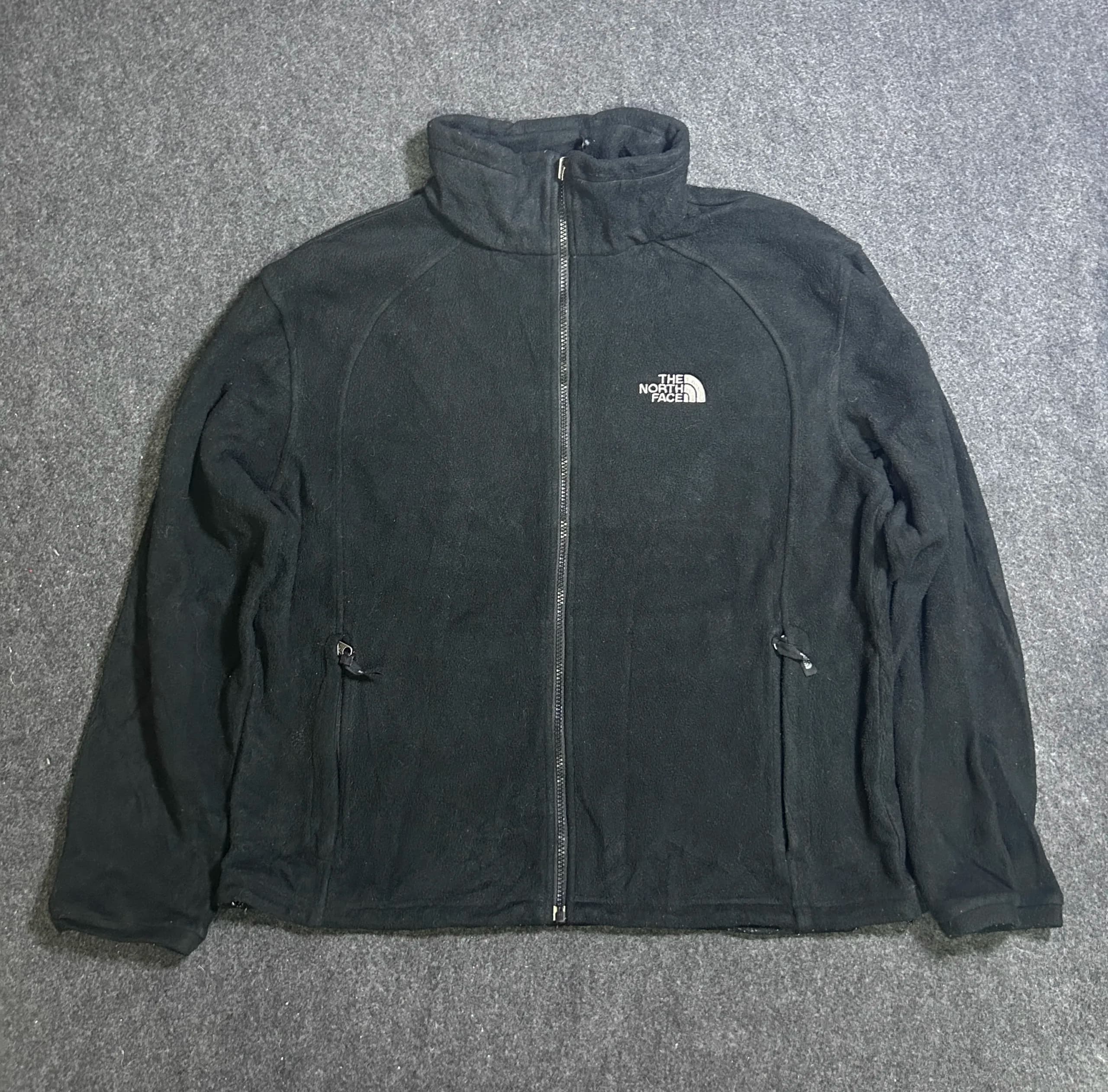 The North Face thrift fleece jacket India back view