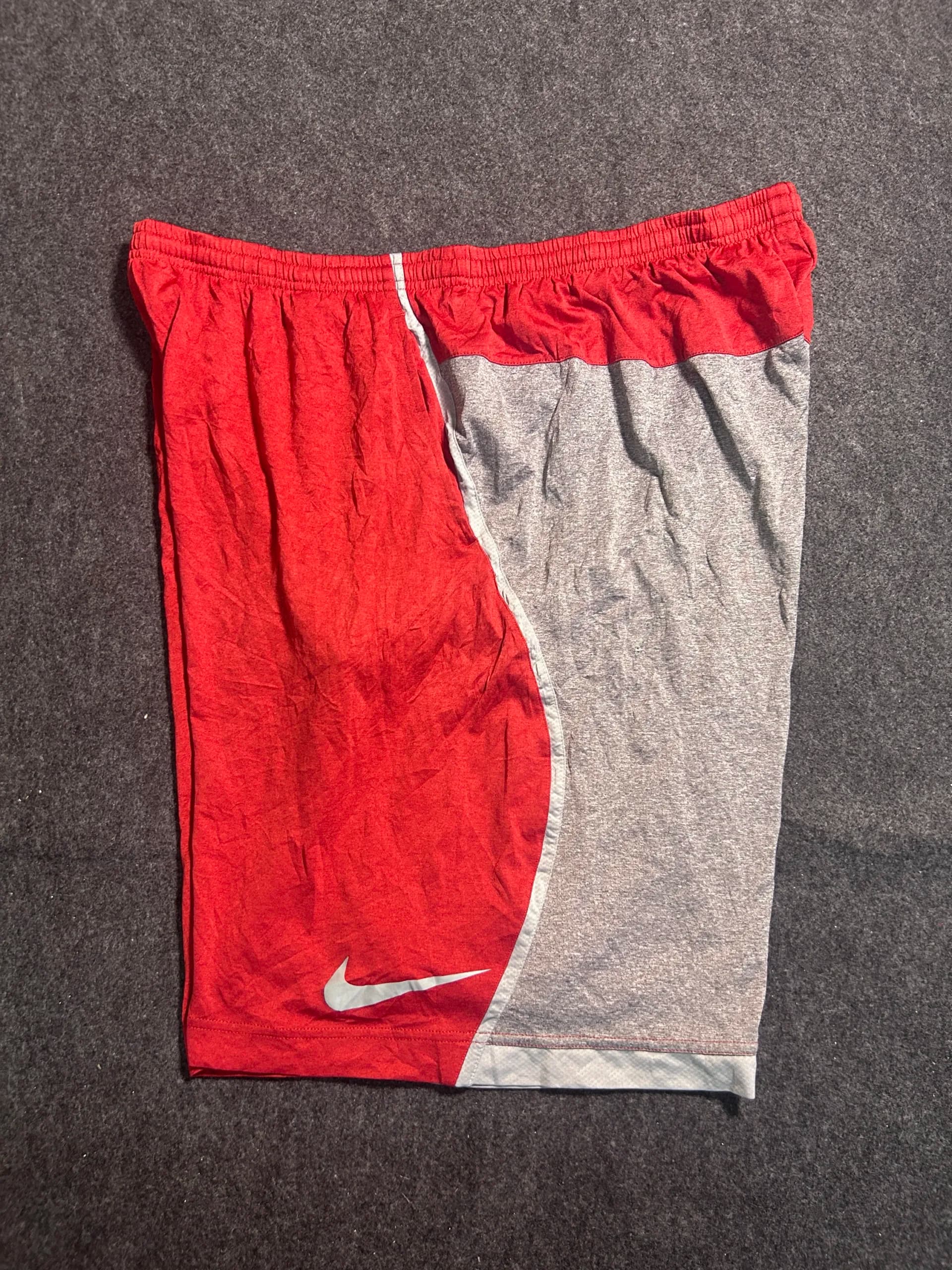 Nike Dri-FIT thrift shorts India detail view
