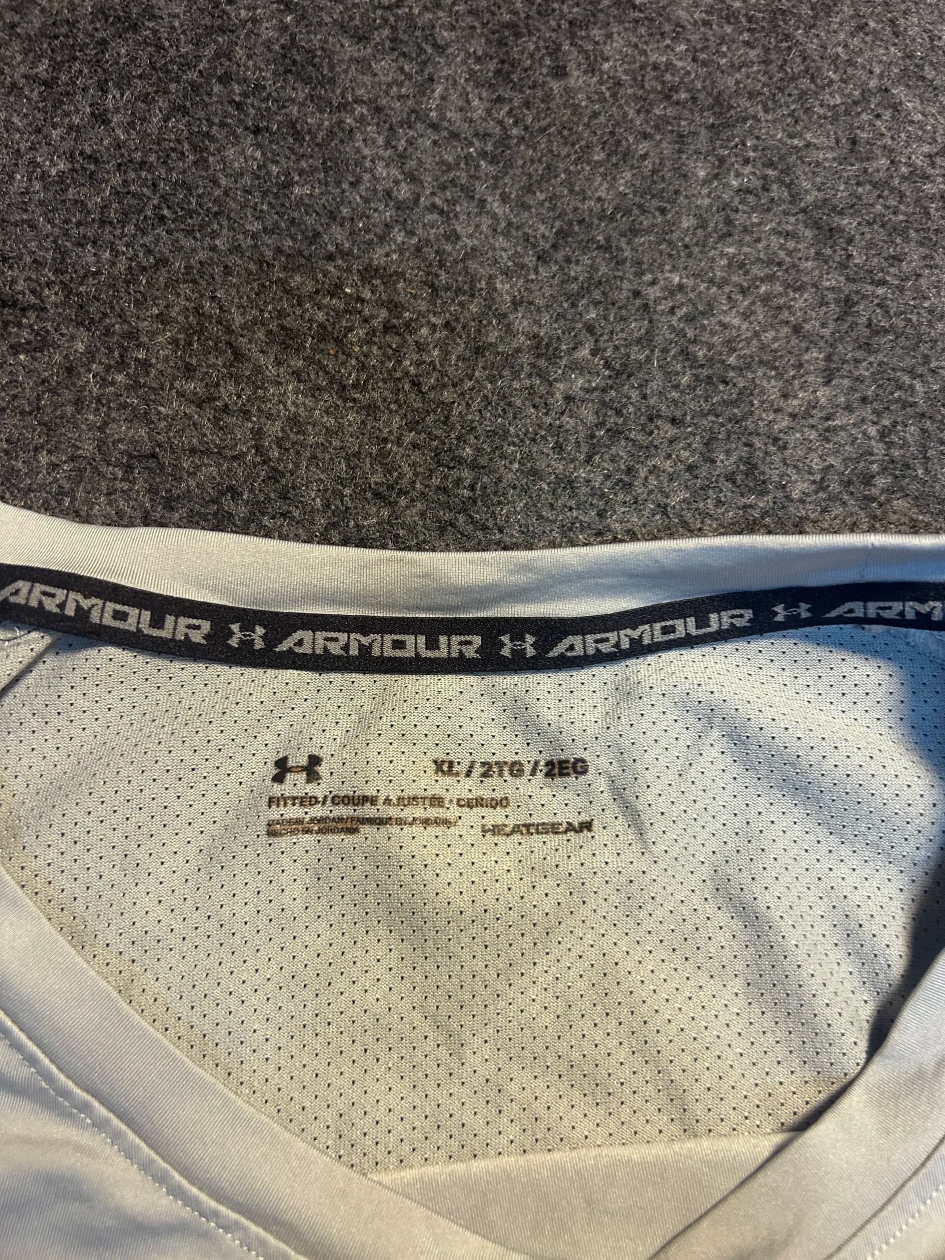 Under Armour HeatGear thrift t-shirt India detail view