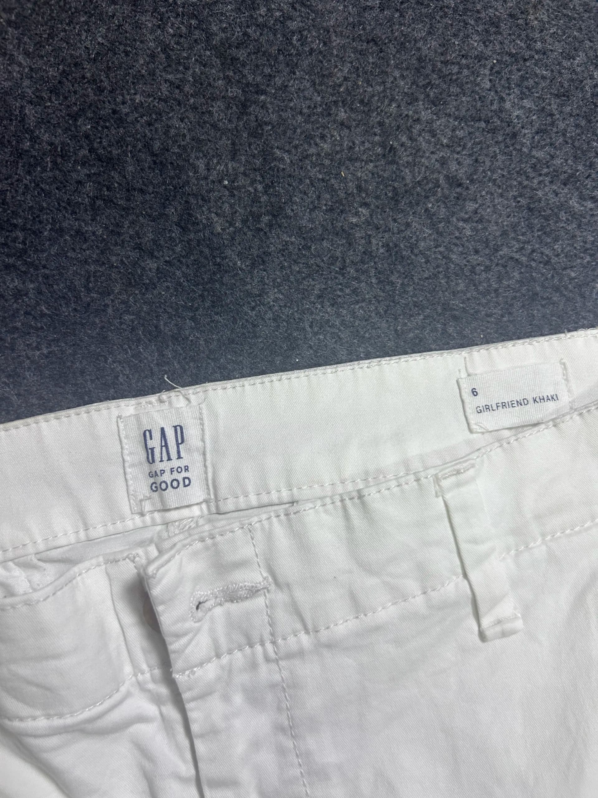 GAP thrift pants India detail view