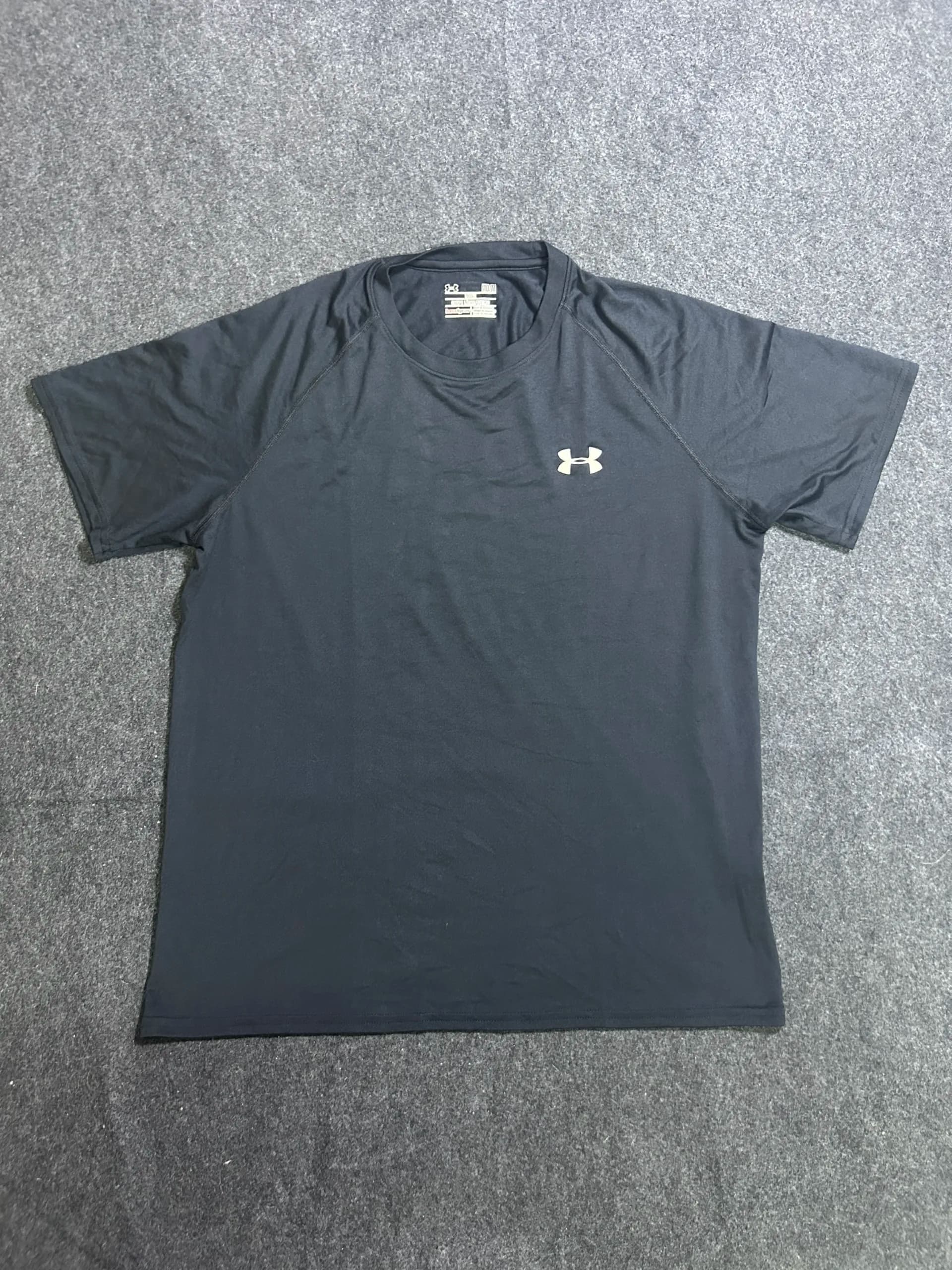 Under Armour HeatGear Black Performance T-Shirt | L