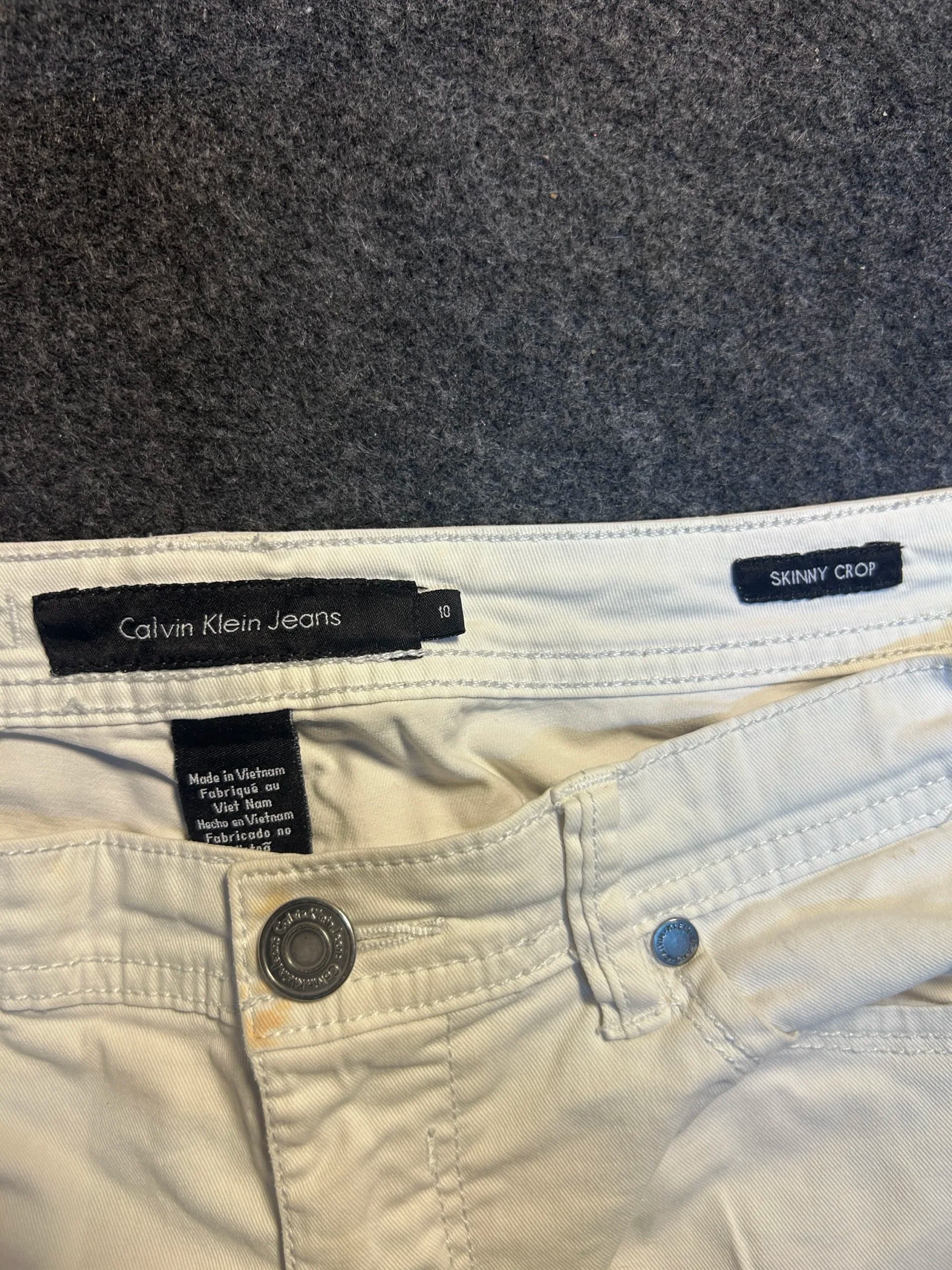 Calvin Klein thrift jeans India detail view