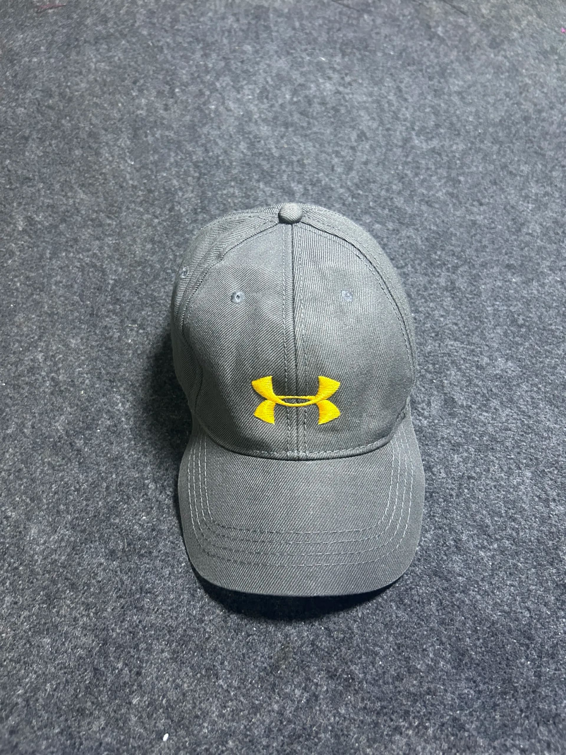 Under Armour thrift clothing India