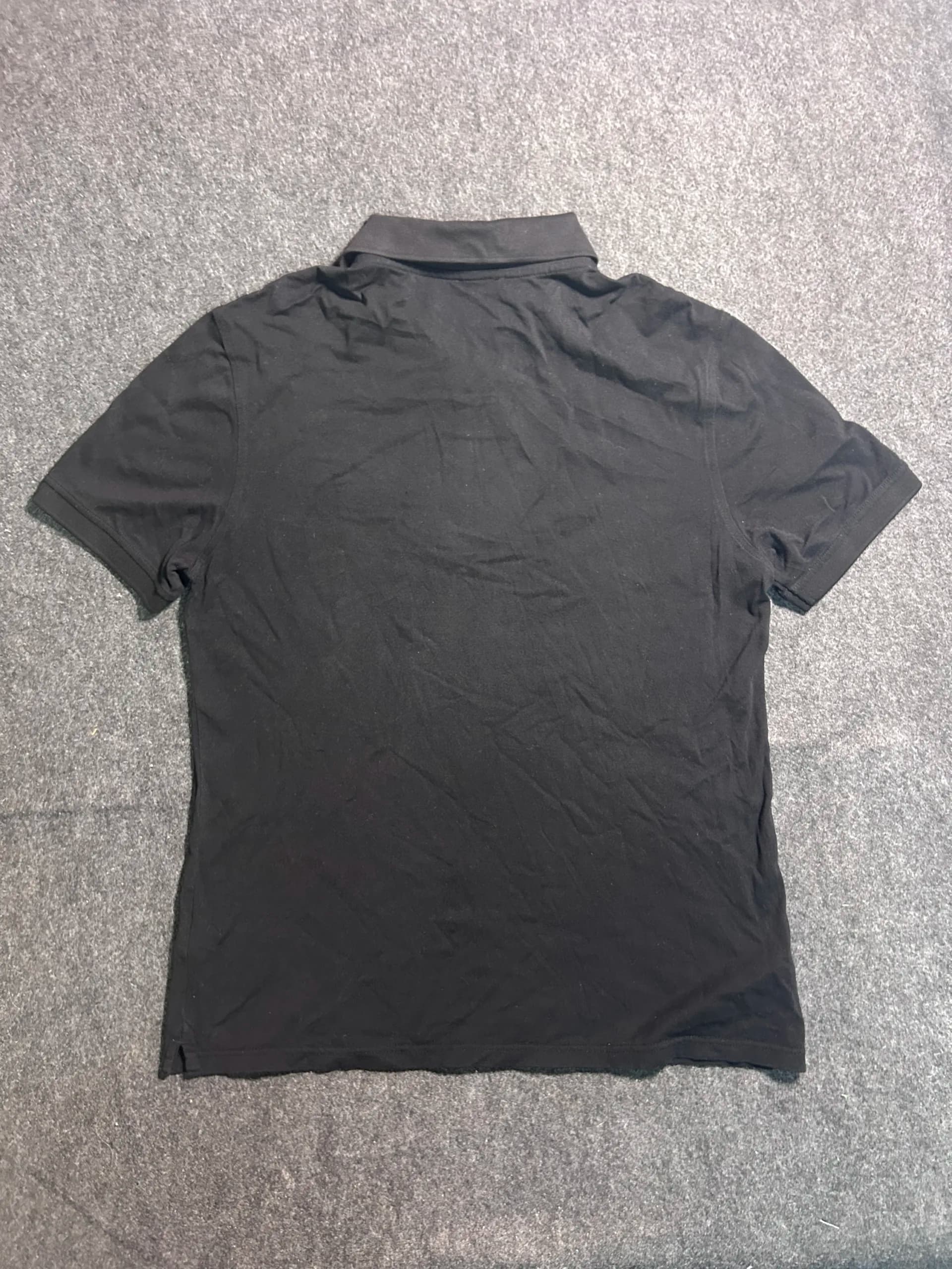 Branded thrift polo shirt India detail view