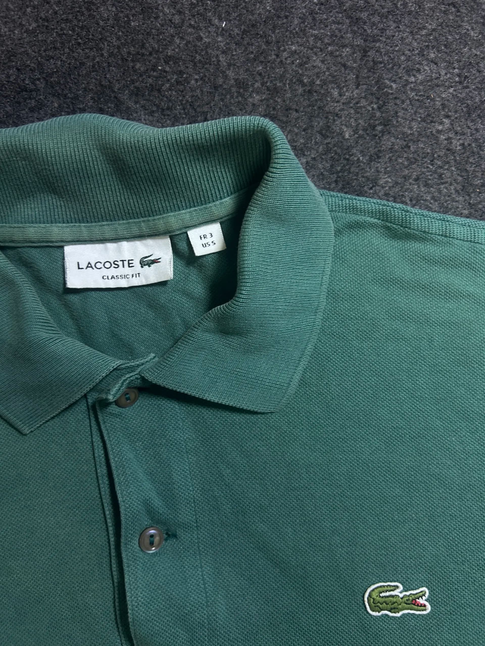 Lacoste thrift polo shirt India detail view