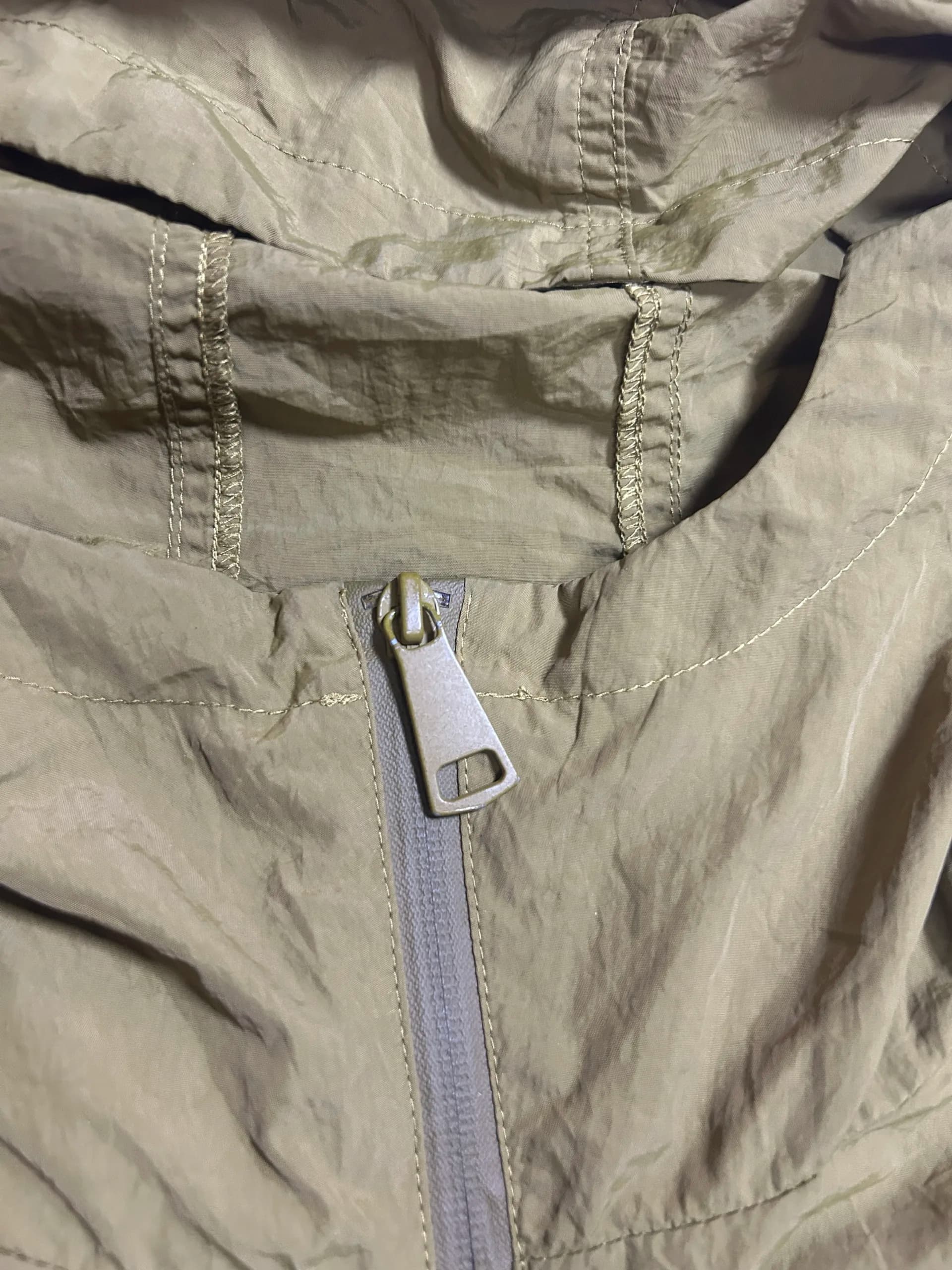 Branded thrift parka jacket India detail view
