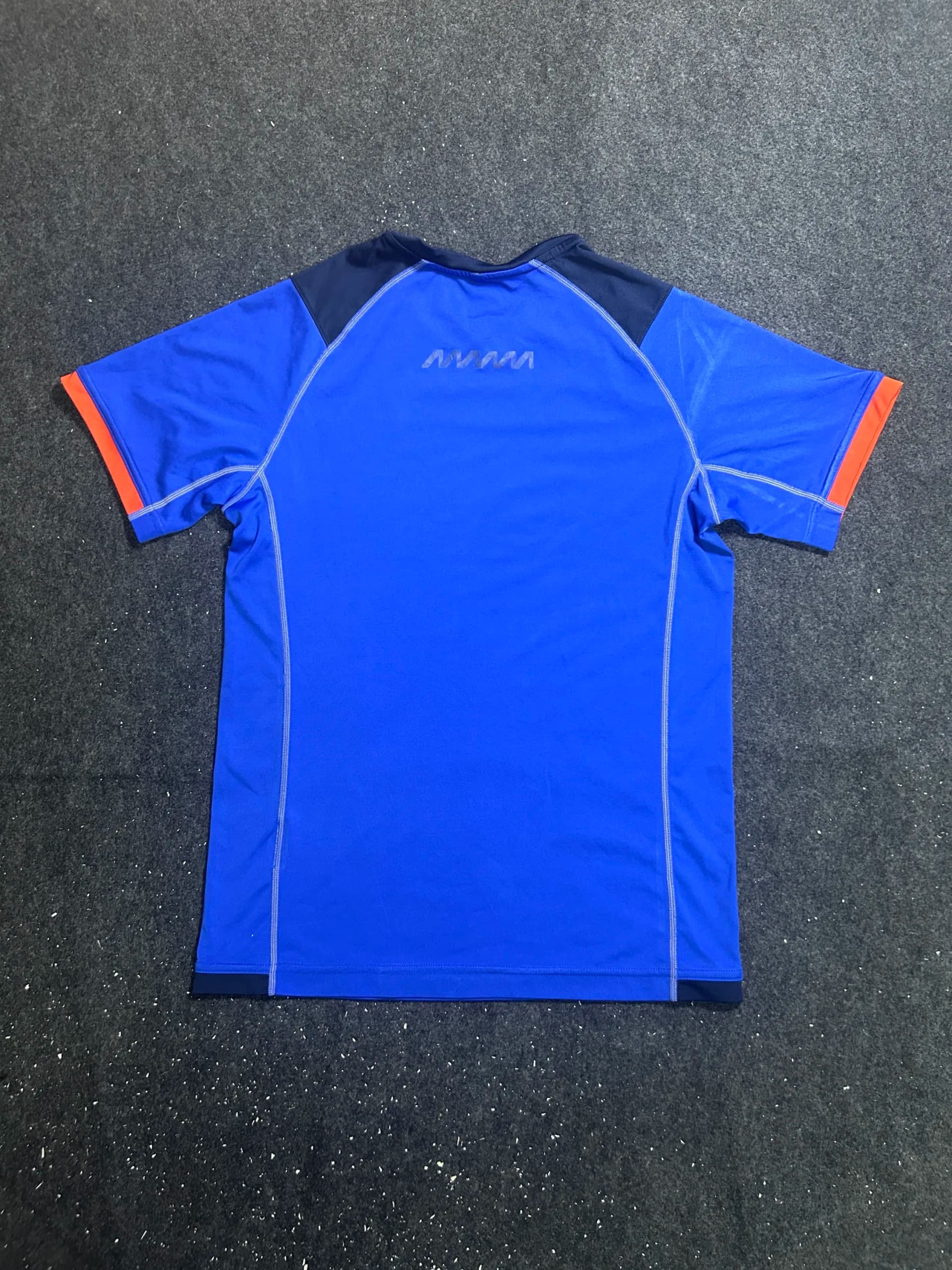 Nike Dri-FIT thrift t-shirt India detail view
