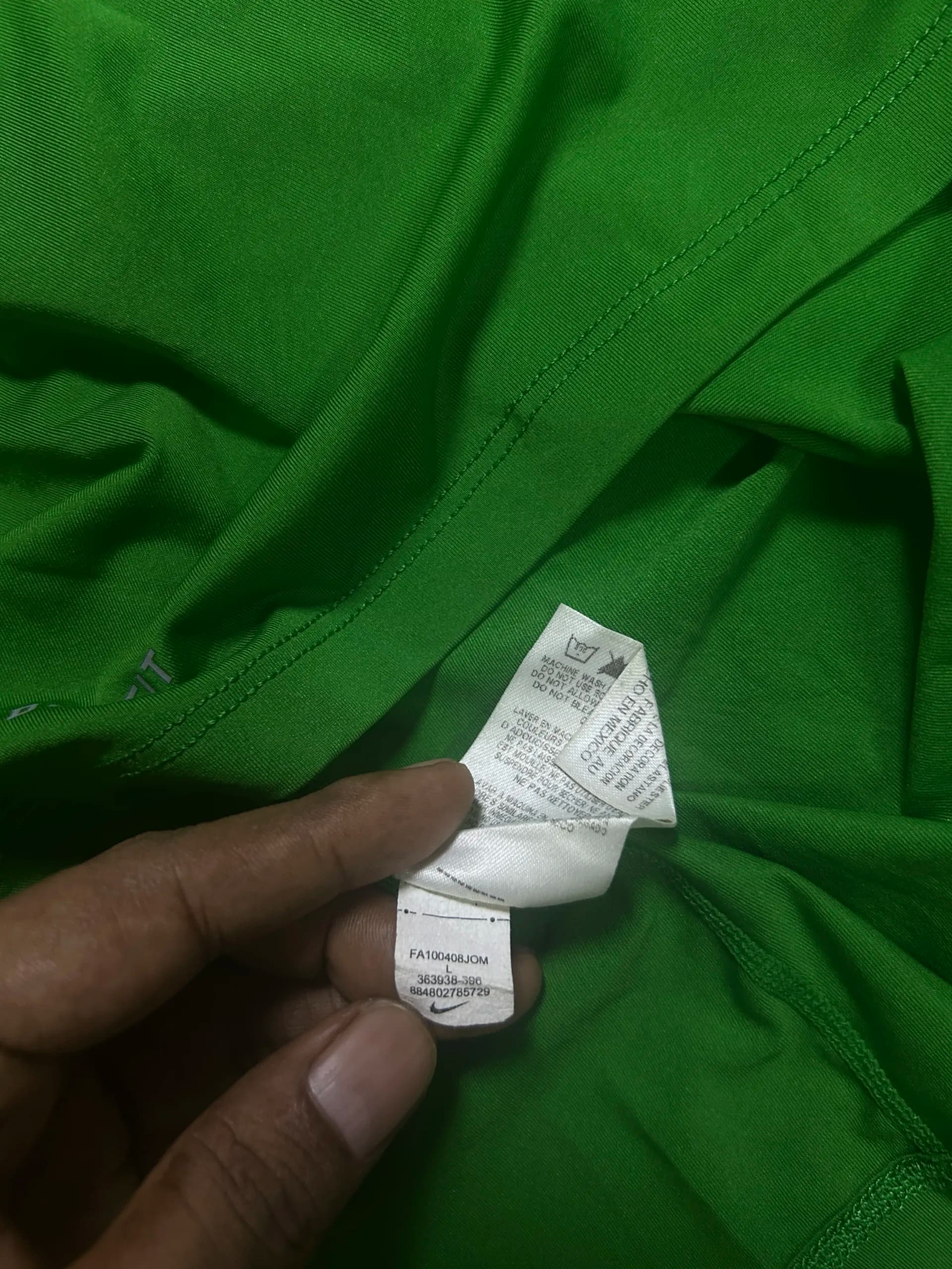 Nike Dri-FIT thrift compression wear India close-up