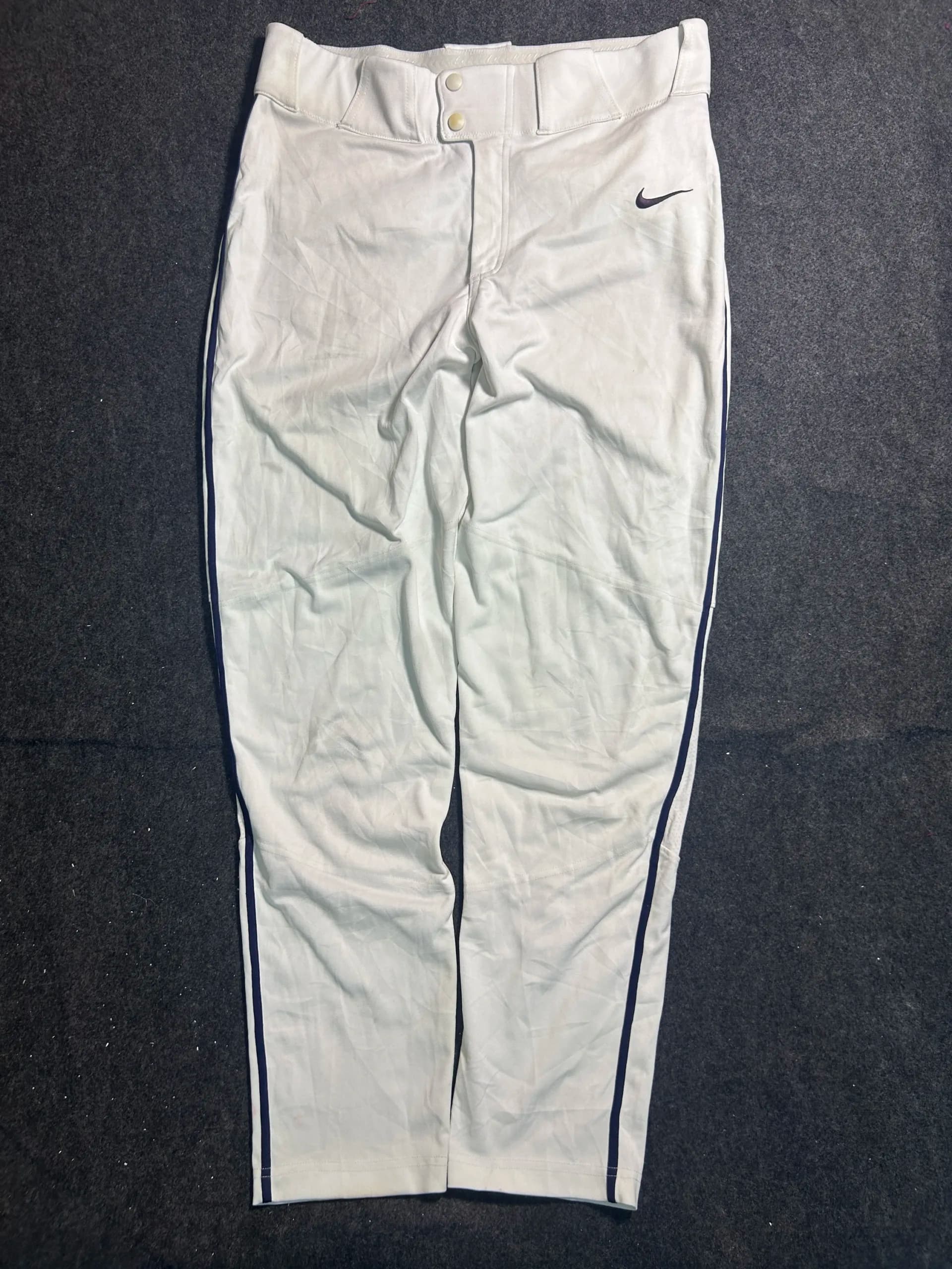 Nike thrift pants India