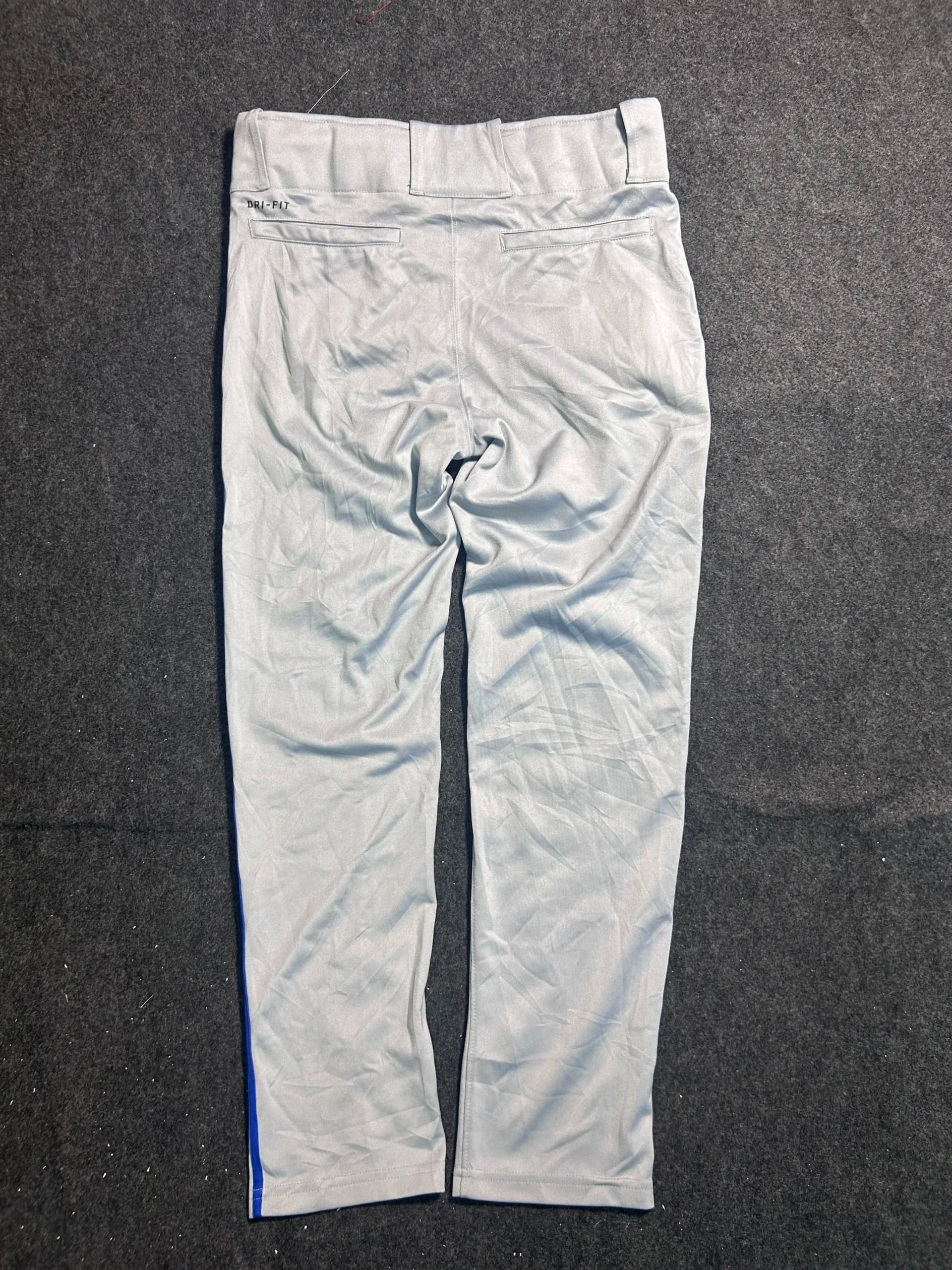 Nike Dri-FIT thrift pants India detail view