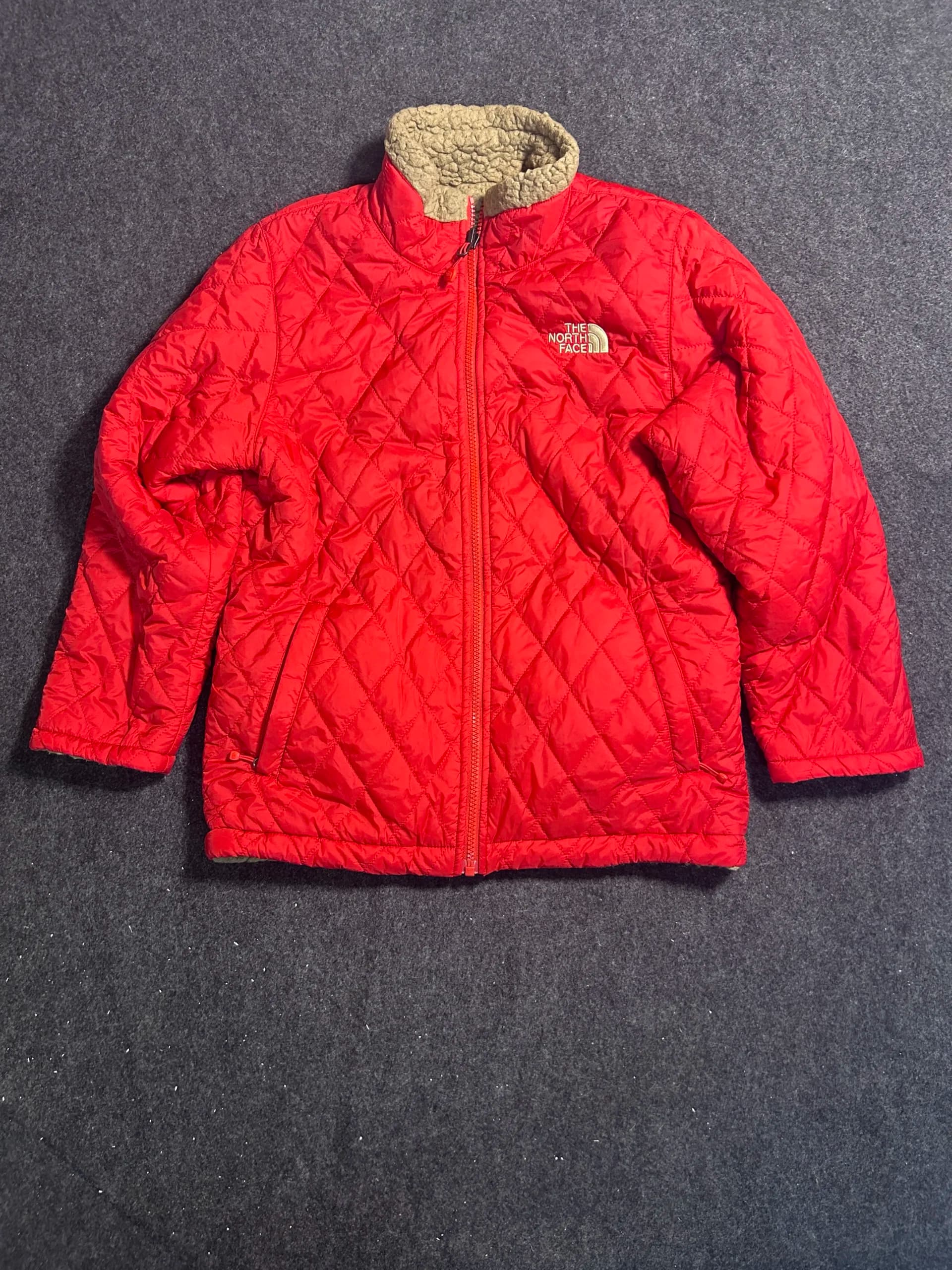 The North Face thrift fleece jacket India detail view